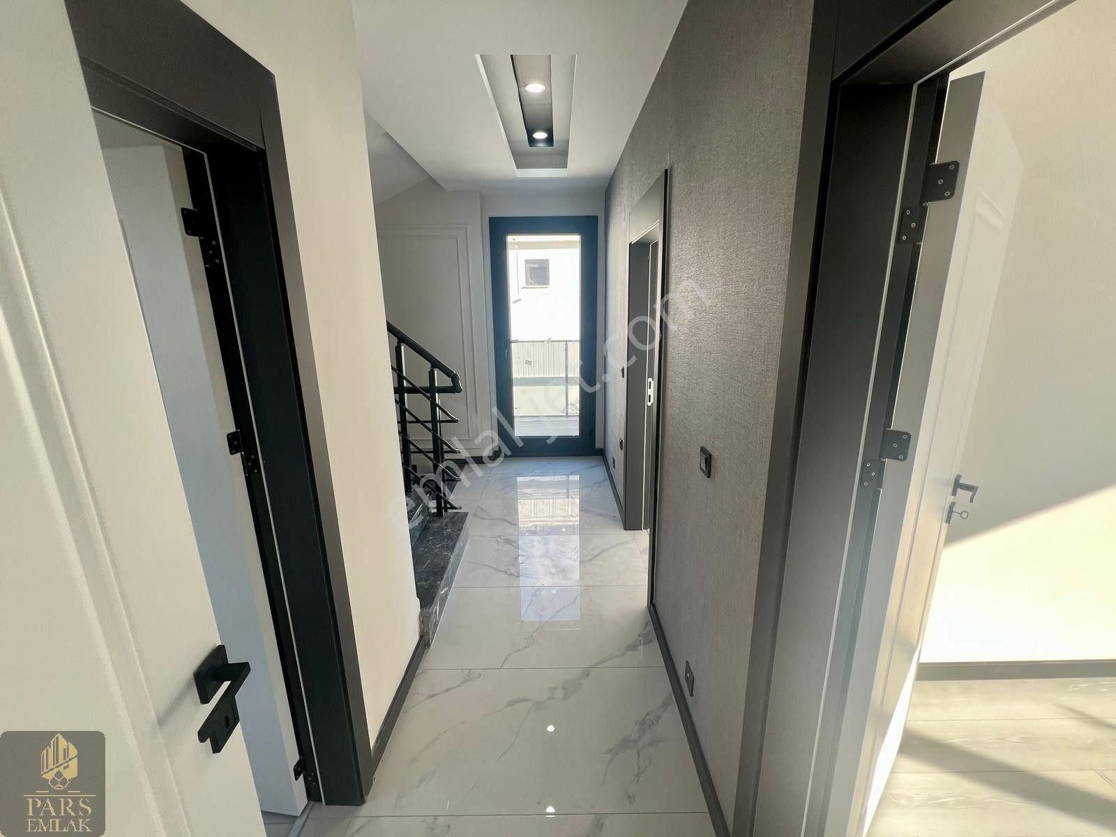 Parstan Zeytinlide Havuzlu Modern Tasarımlı Yerden Isıtmalı 4+1 - Görsel 13