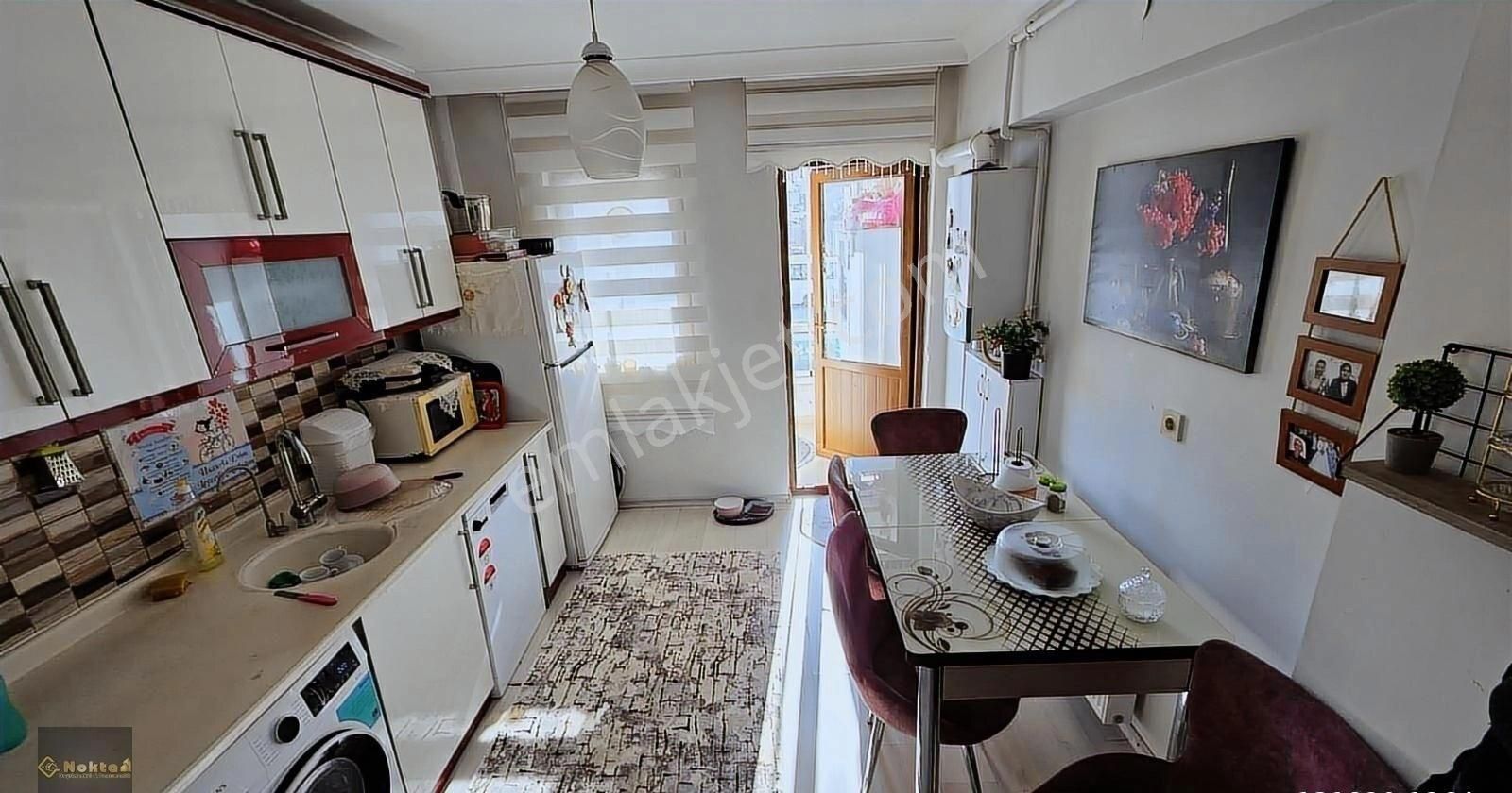 Etimesgutta Bulvar Üzerinde Öncaphe Asansörlü 115m2//3+1 Satılık - Görsel 5