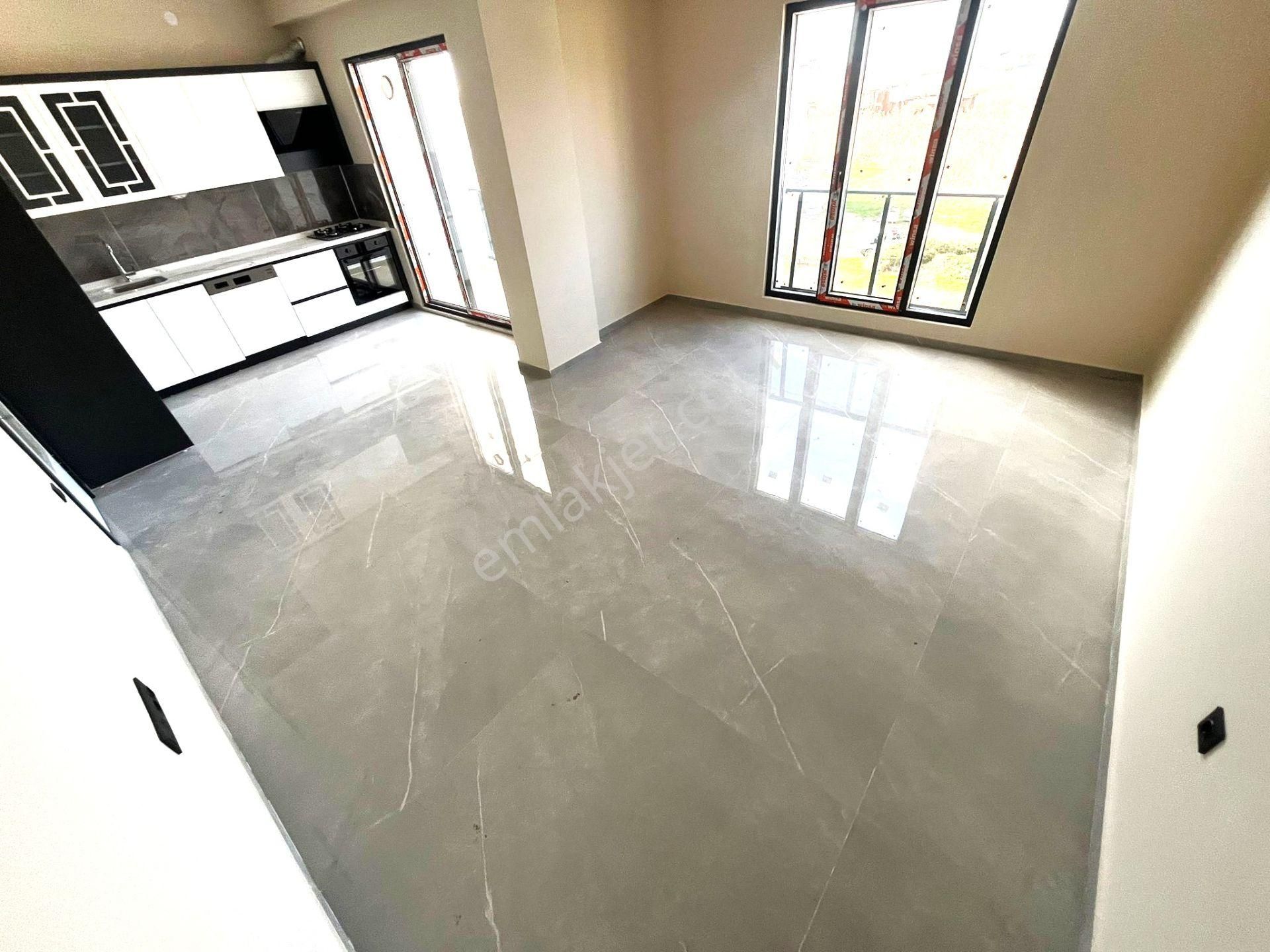 Akçay'da Aygülden Sıfır Emsalsiz Fiyatı İle Ayın Kaçmaz Fırsatıyla Asansörlü 2+1satılık Dublex Daire