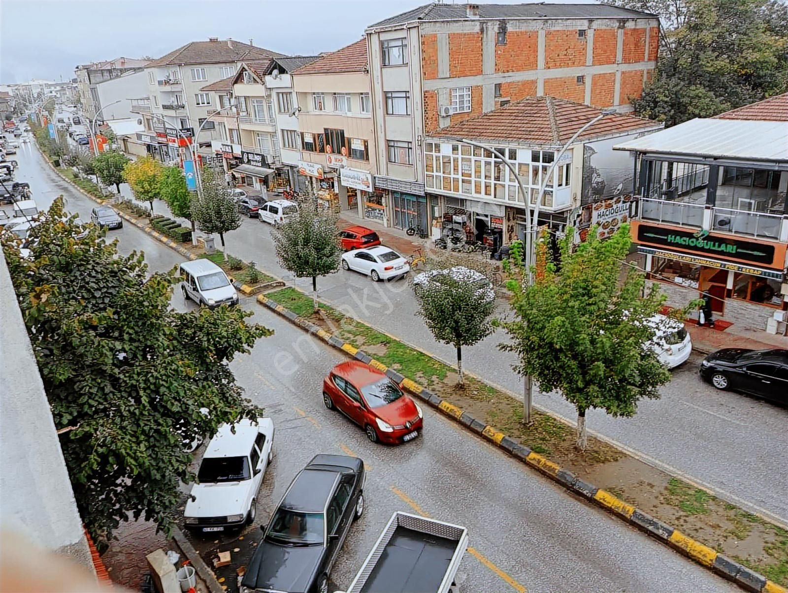 Yön Group'tan Çarşı Merkezde Kiralık 4+1 Eşyalı - Görsel 12