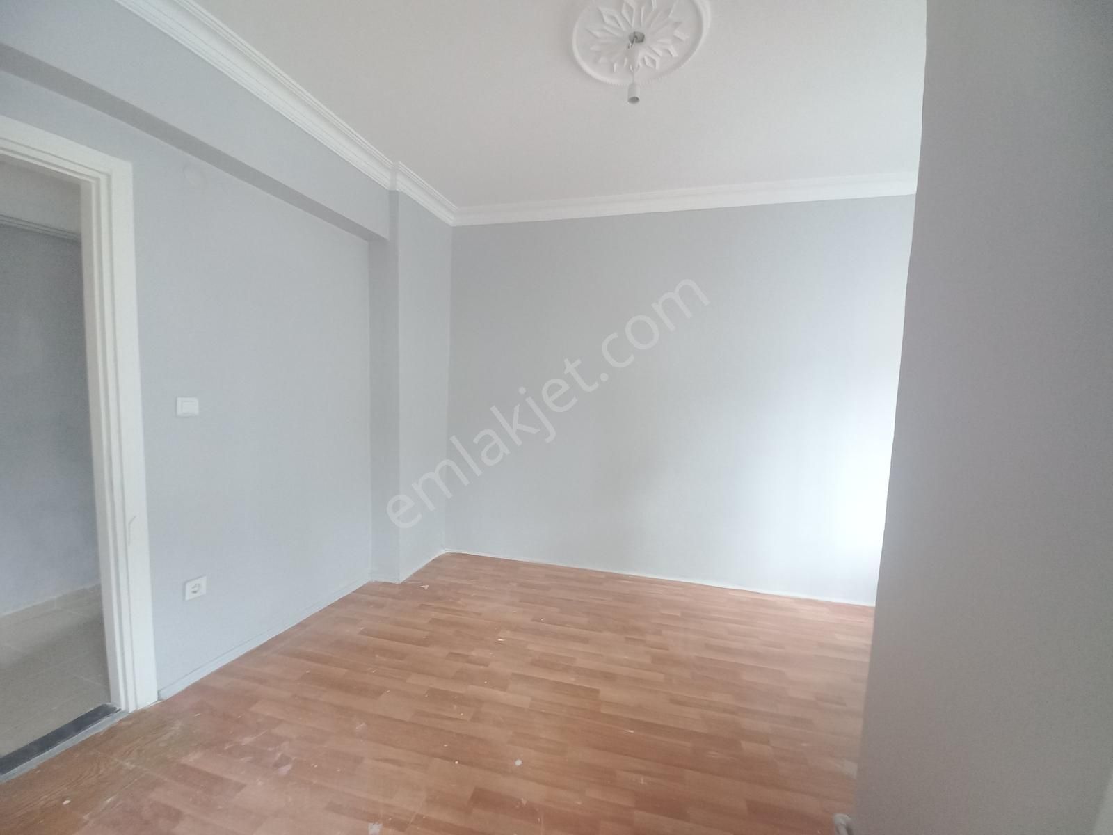Şeref Emlak Çilekli Cami Yakınında Satılık Daire 2,620,000 Tl - Görsel 16