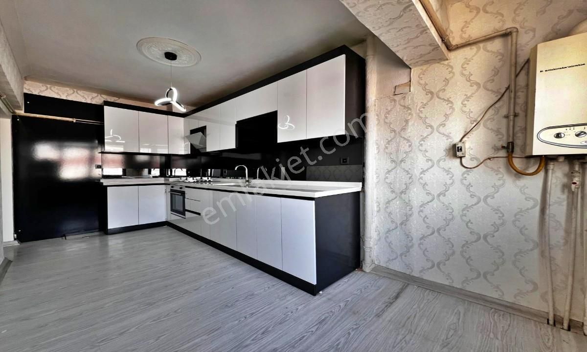 Atatürk Mah. Vatan Caddesin De Merkeze Yürüme Mesafesin De Full. - Görsel 9