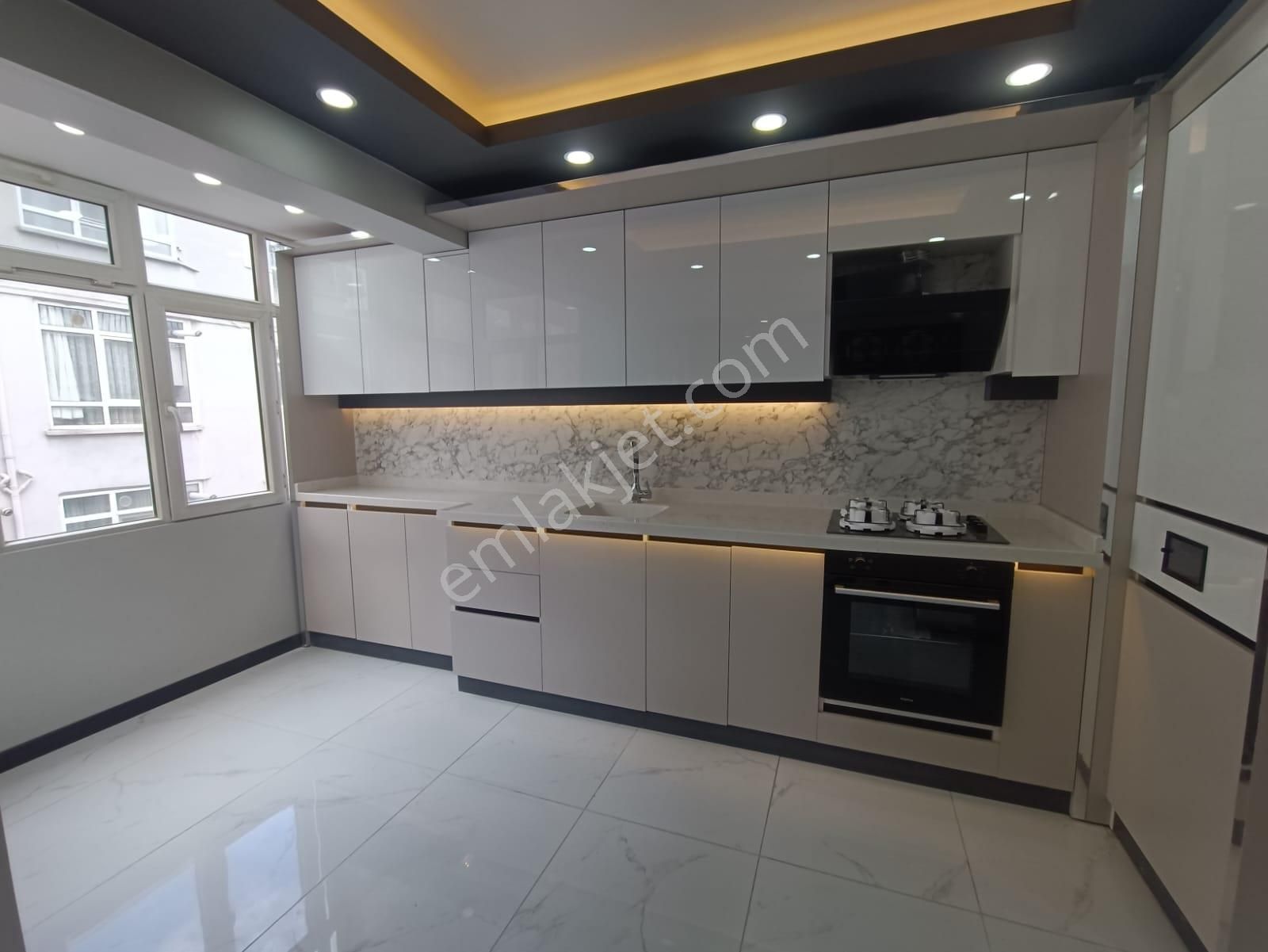 Mç Emlak'tan Aksemsettin Mah'sınde 4+1 Satılık Teras - Görsel 2