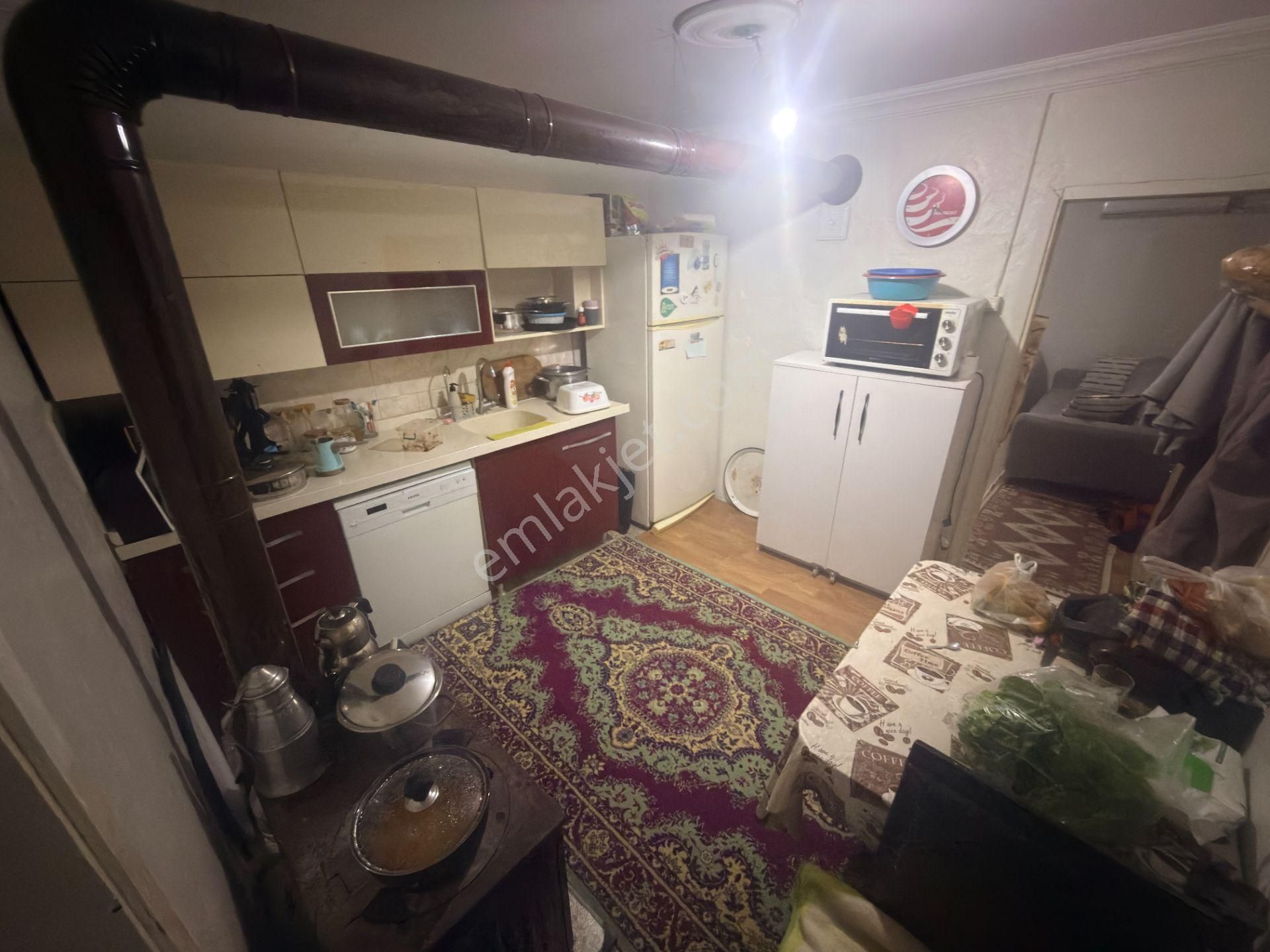 ▀yetki Jet'ten▀bostancı'da Geniş Bahçeli Ayrı Mutfak 1+1 Köy Evi - Görsel 6