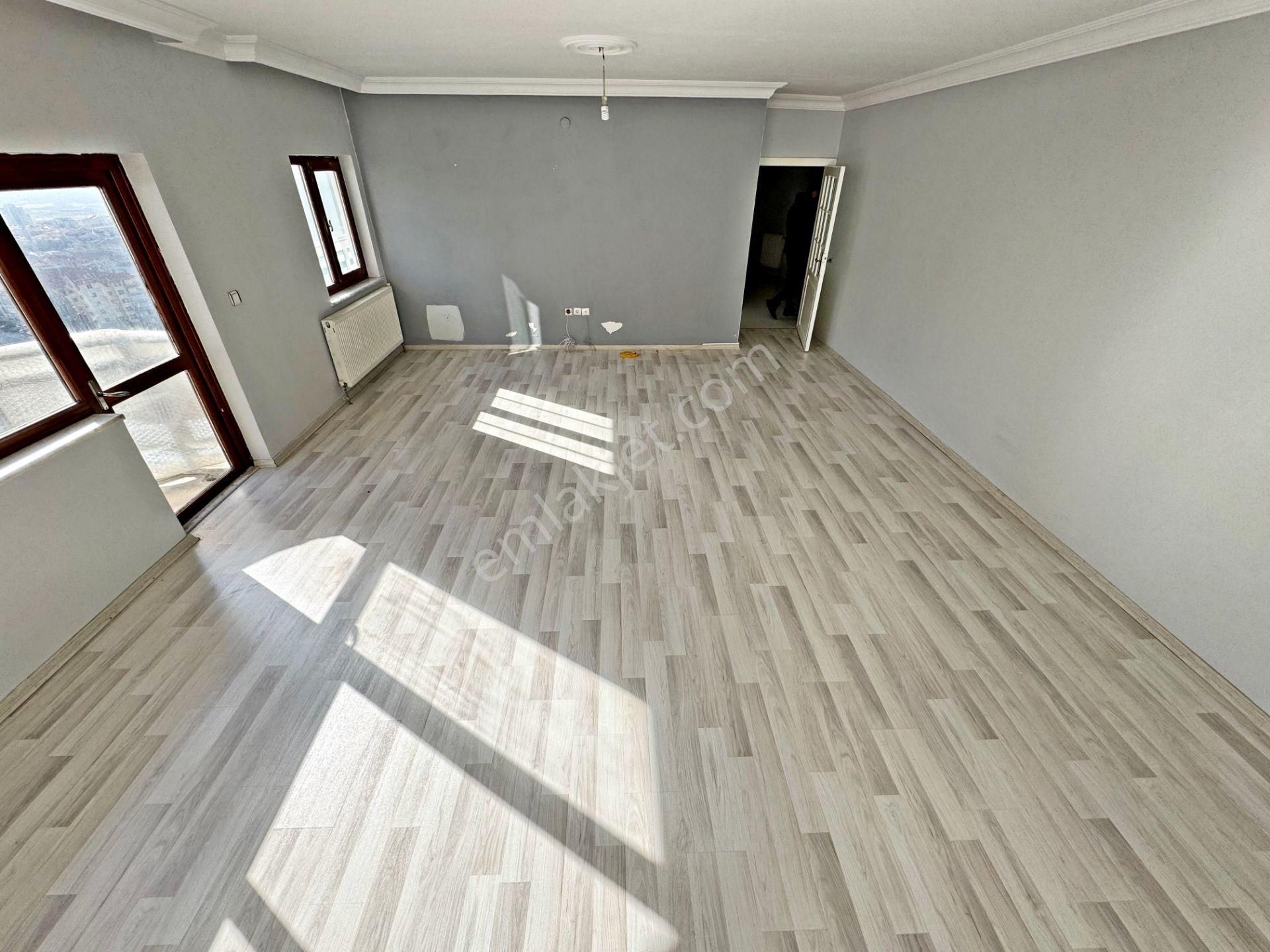 Gold Emlaktan Bağcı Caddesi Üzerinde Asansörlü 2 Bloklu Sitede Katta 3+1 Kiralık Daire - Görsel 12