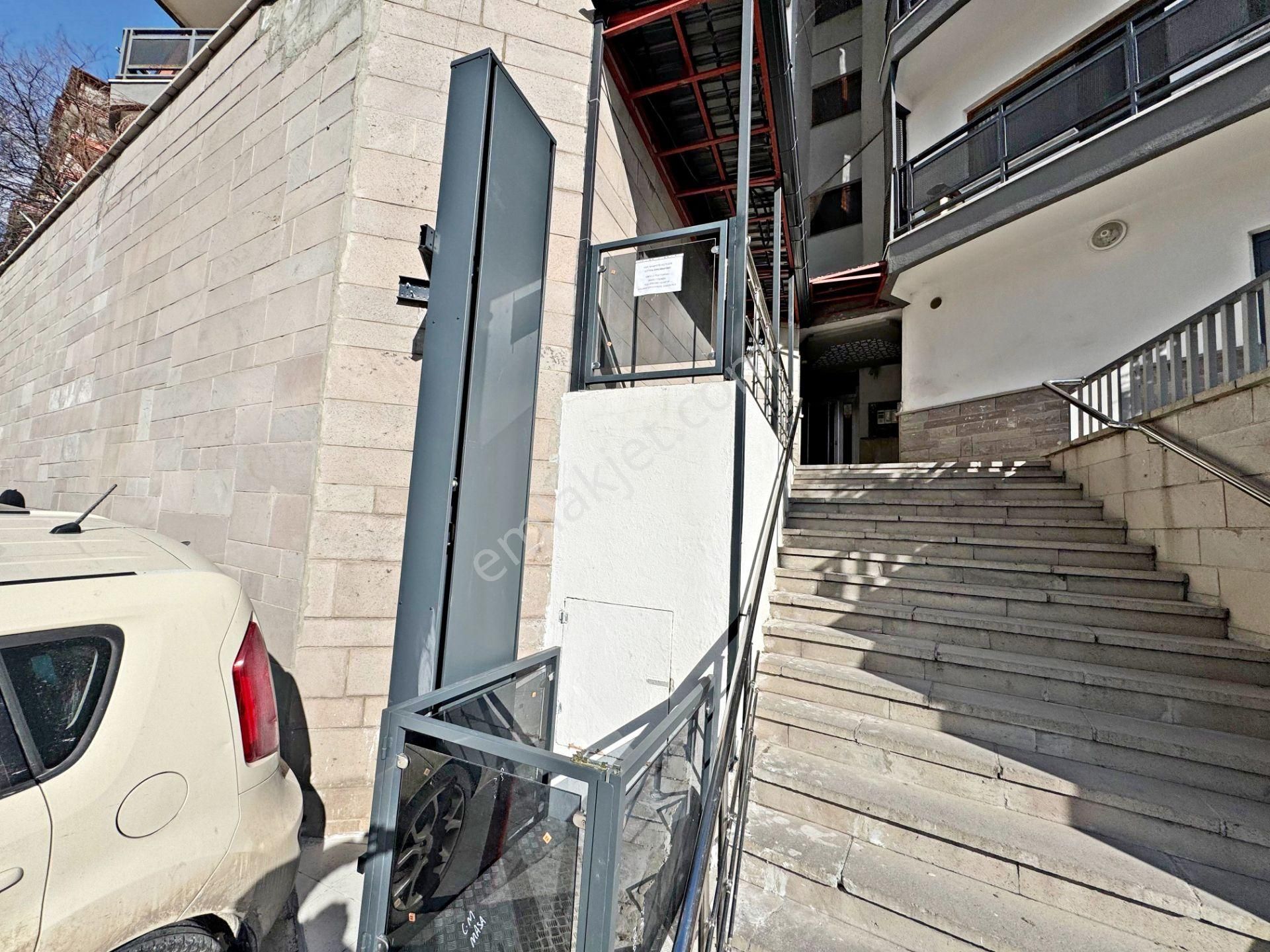 Gold Emlaktan Bağcı Caddesi Üzerinde Asansörlü 2 Bloklu Sitede Katta 3+1 Kiralık Daire - Görsel 34