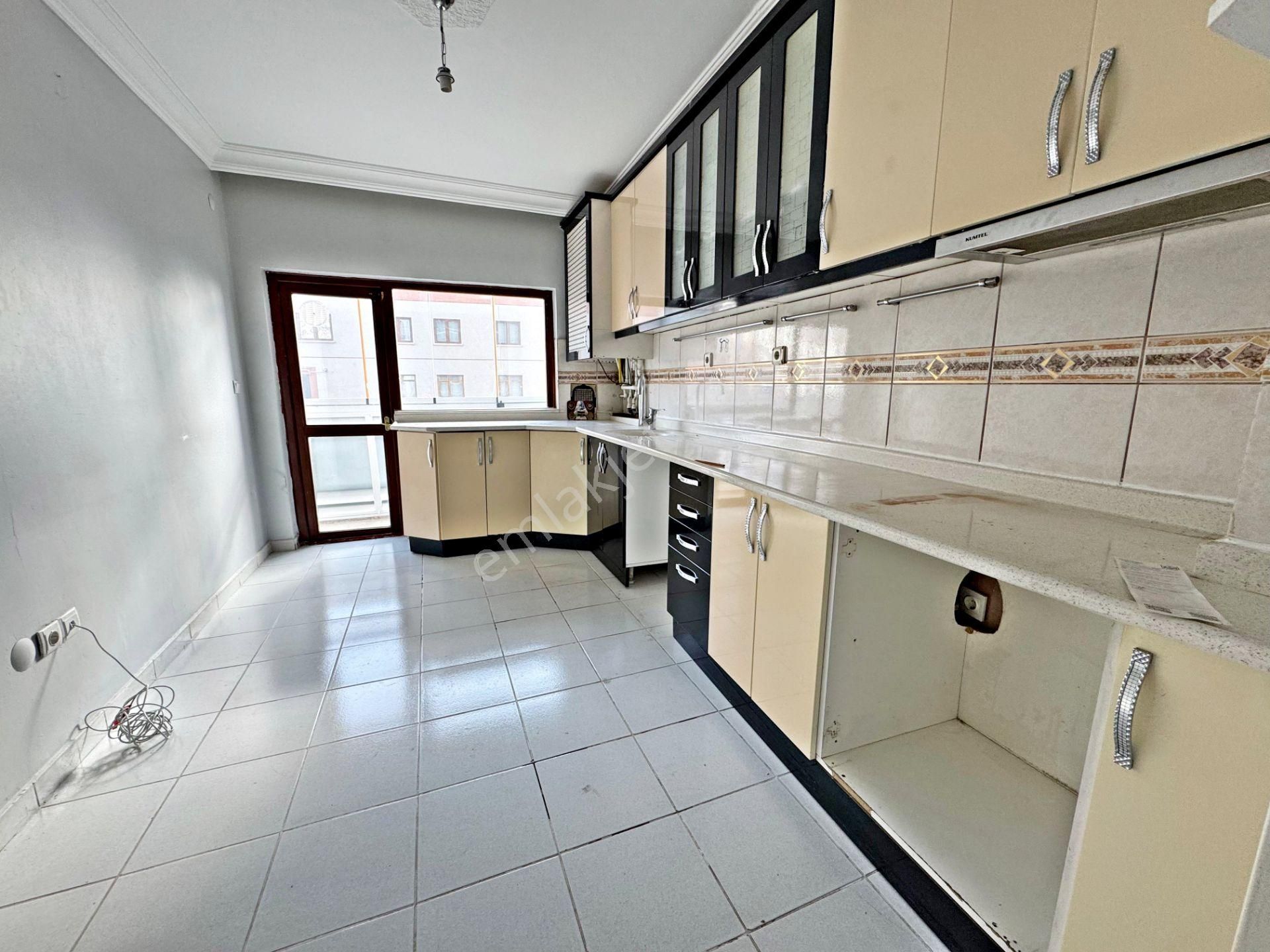 Gold Emlaktan Bağcı Caddesi Üzerinde Asansörlü 2 Bloklu Sitede Katta 3+1 Kiralık Daire - Görsel 20