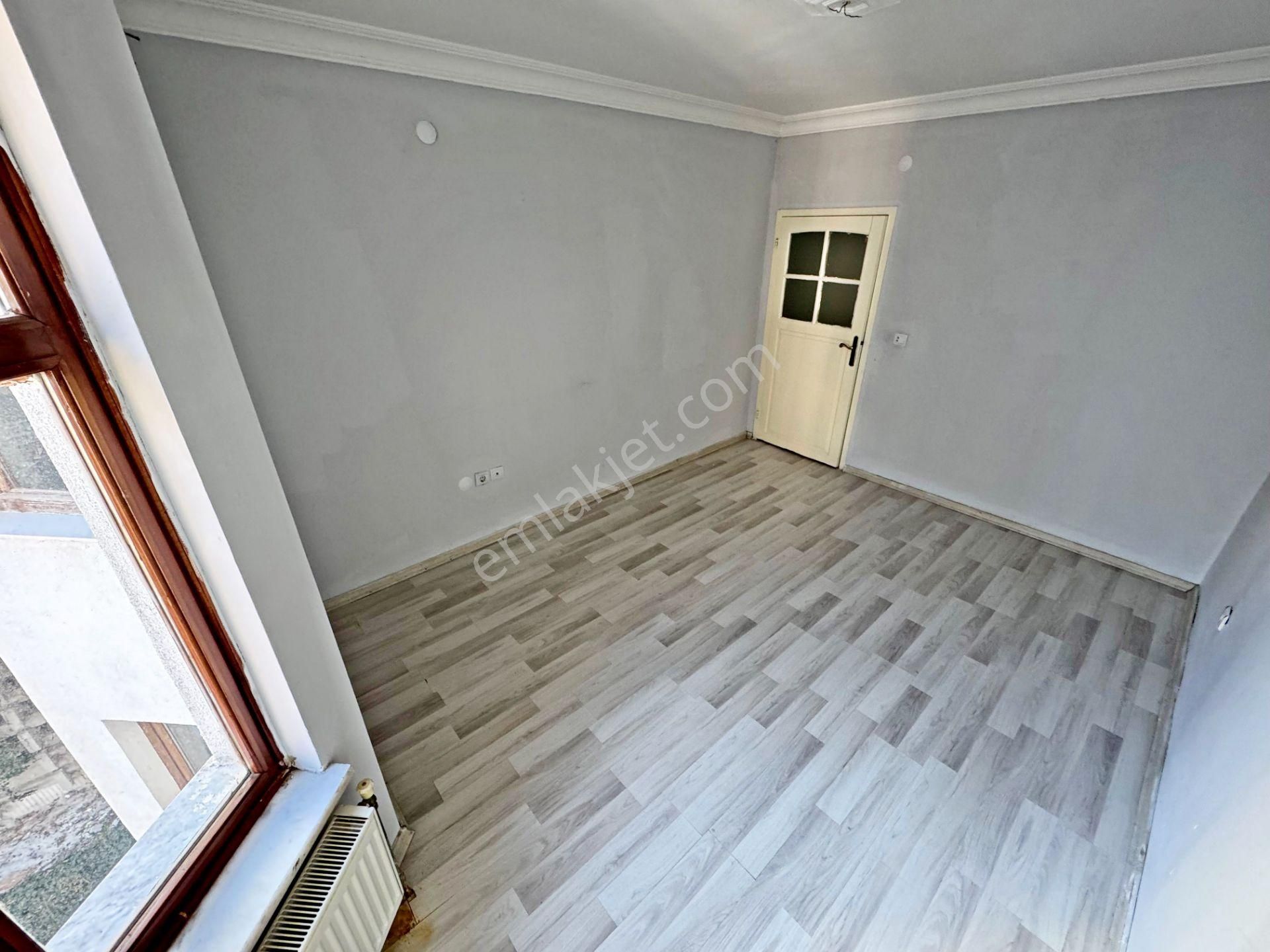 Gold Emlaktan Bağcı Caddesi Üzerinde Asansörlü 2 Bloklu Sitede Katta 3+1 Kiralık Daire - Görsel 15