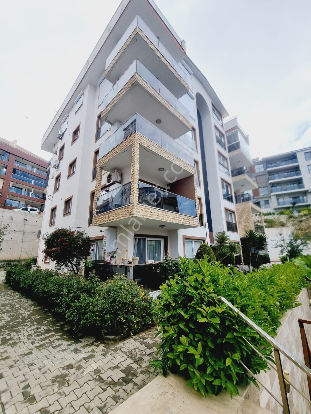 Havuzlu Site Geniş Daire Bahçe Kat - Görsel 2