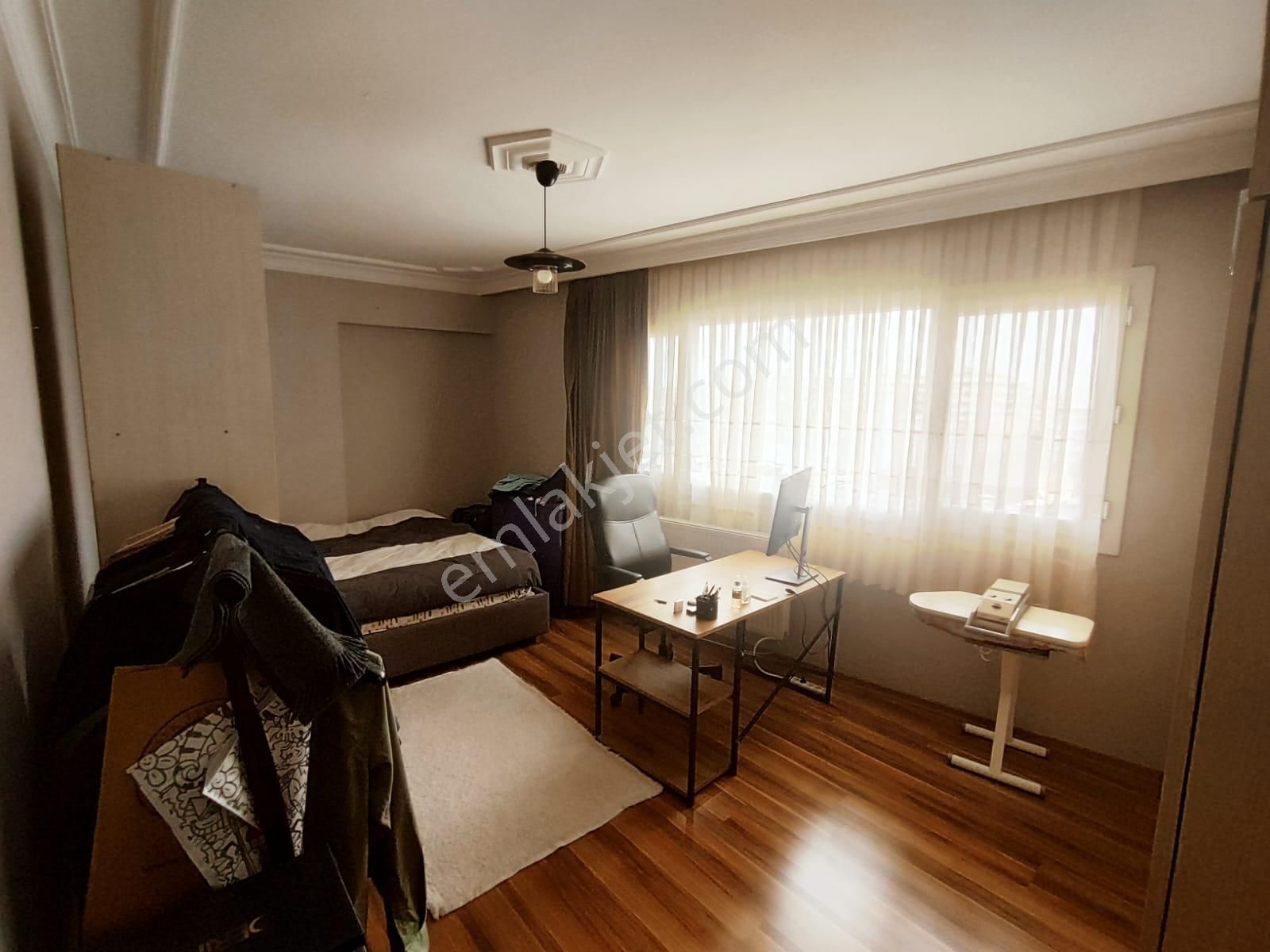 Narlıdere Folkart Yakını Şehir Manzaralı Genç Ve Geniş 3+1 Daire - Görsel 15