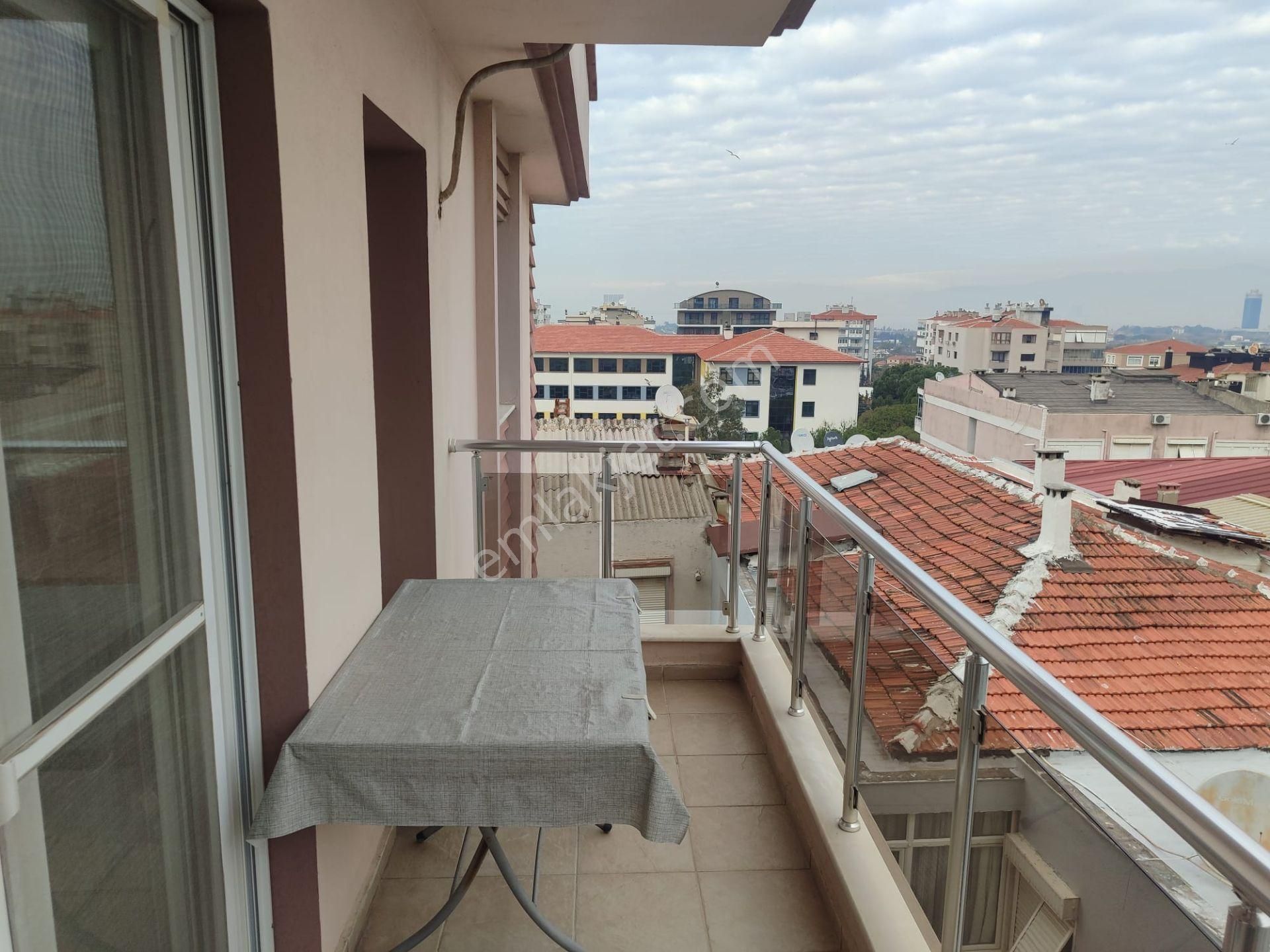 Narlıdere Folkart Yakını Şehir Manzaralı Genç Ve Geniş 3+1 Daire - Görsel 20