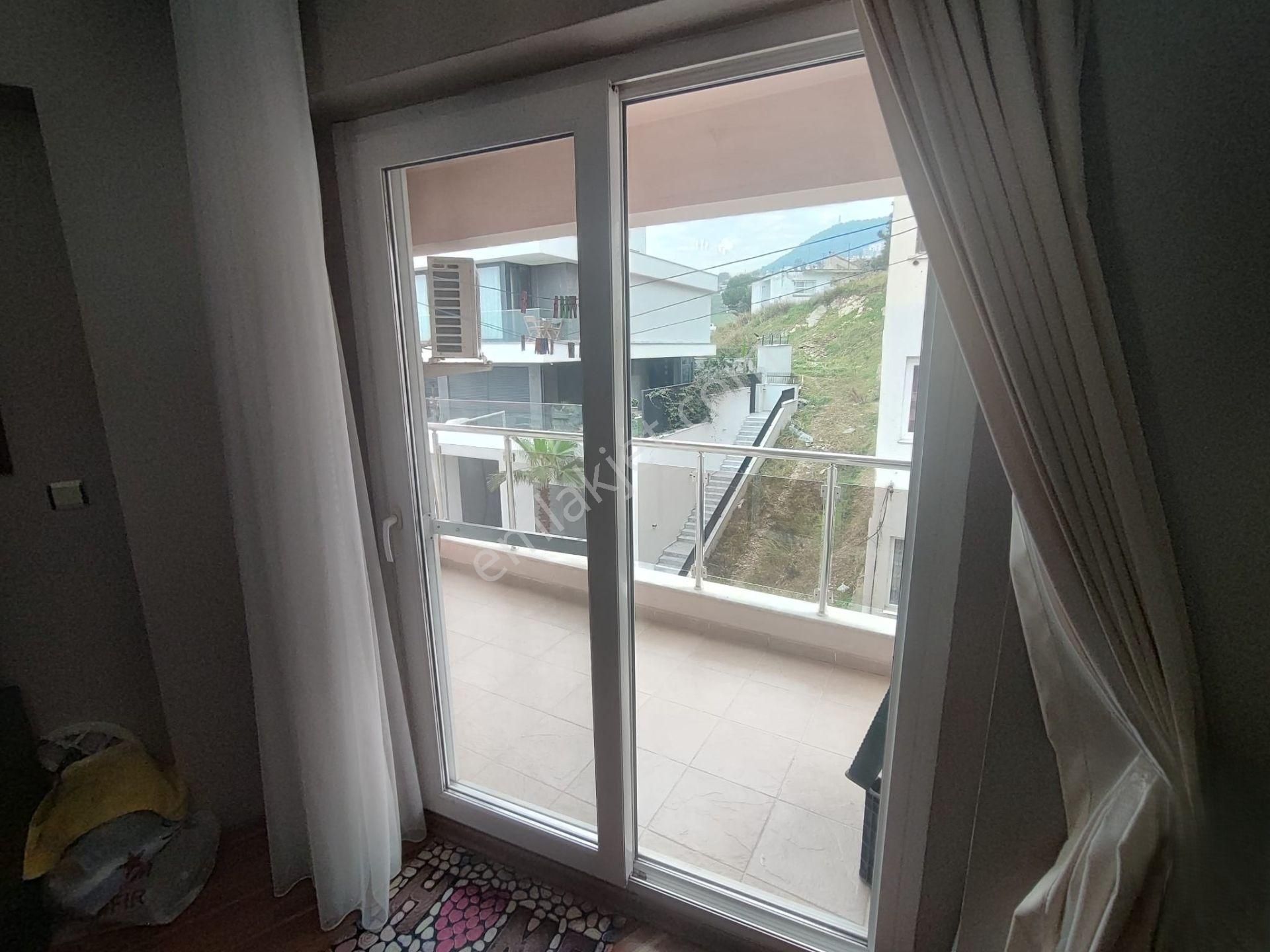 Narlıdere Folkart Yakını Şehir Manzaralı Genç Ve Geniş 3+1 Daire - Görsel 10