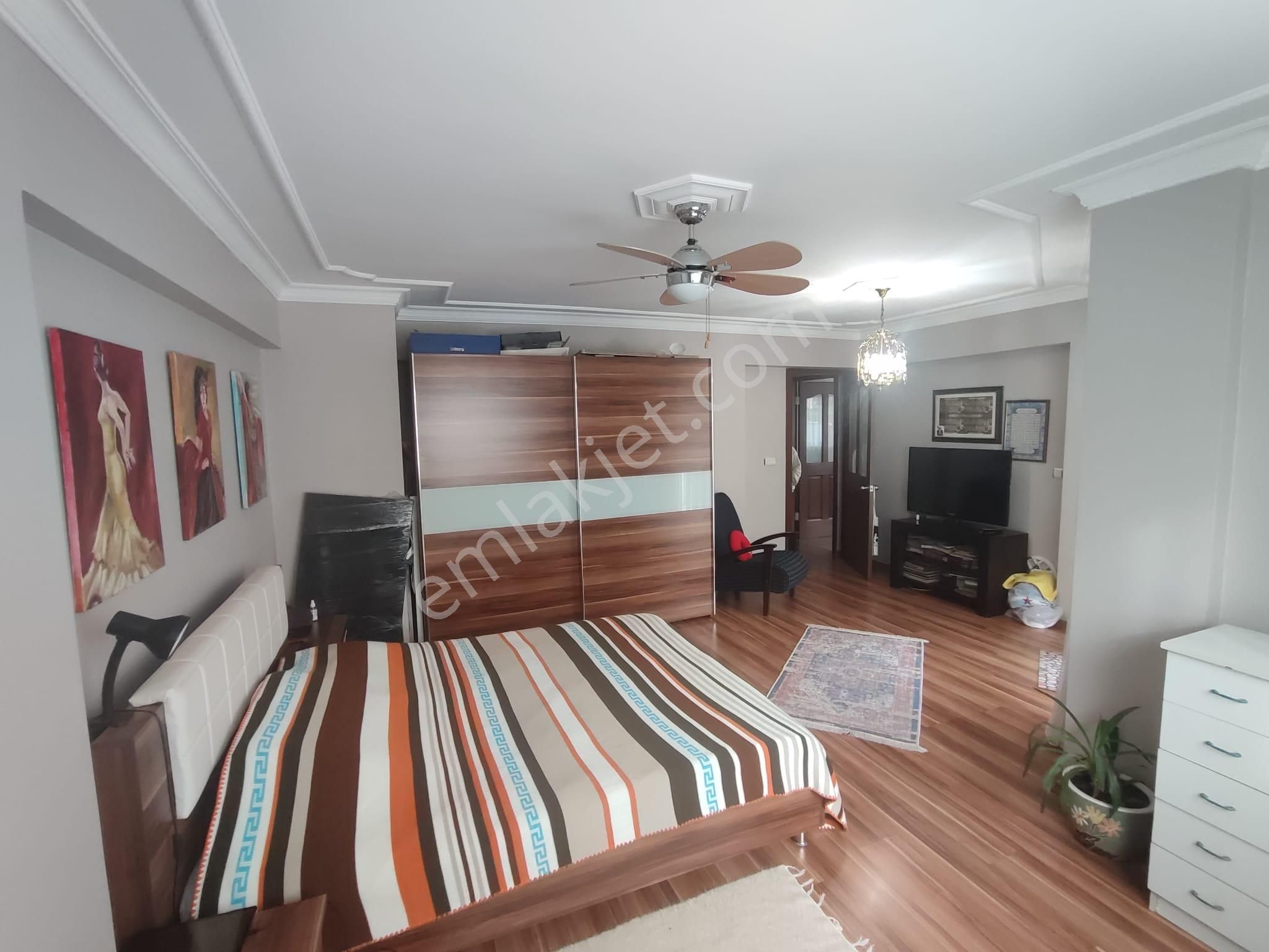 Narlıdere Folkart Yakını Şehir Manzaralı Genç Ve Geniş 3+1 Daire - Görsel 6