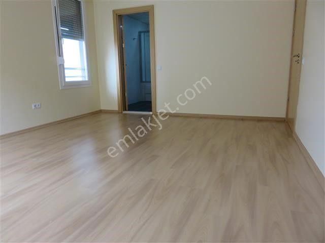 Saklıbahçe Evlerinde Kiralık 3+1 Daire - Görsel 4