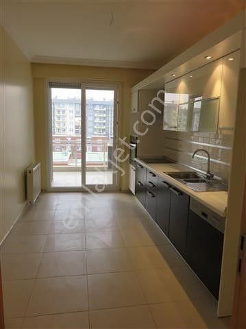 Saklıbahçe Evlerinde Kiralık 3+1 Daire - Görsel 2