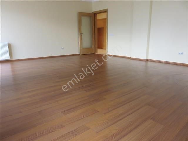 Saklıbahçe Evlerinde Kiralık 3+1 Daire - Görsel 13