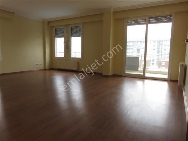 Saklıbahçe Evlerinde Kiralık 3+1 Daire - Görsel 3