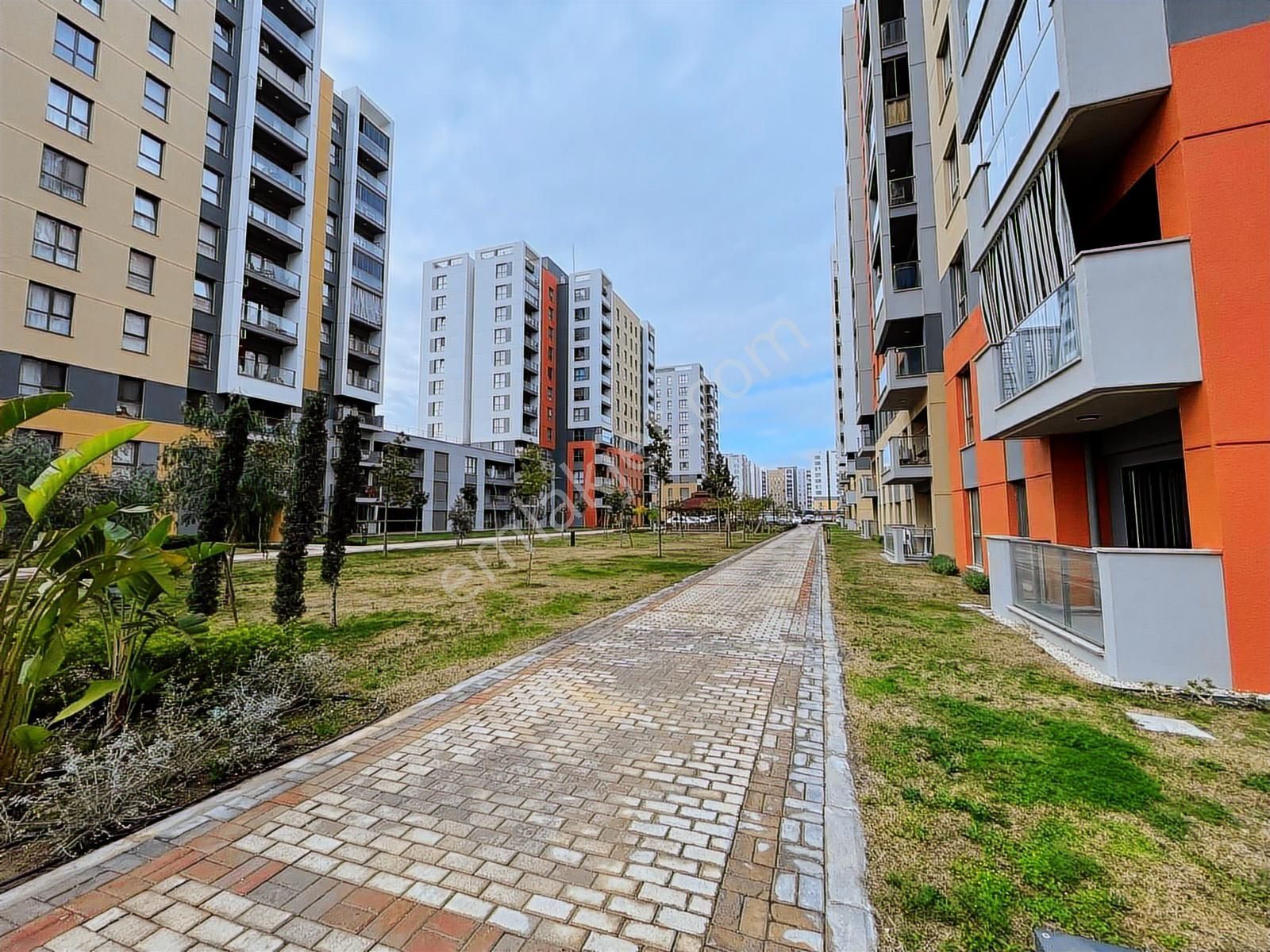 Sur Yapı Antalya Satılık En Ucuz 3+1 131m2 Katta Daire