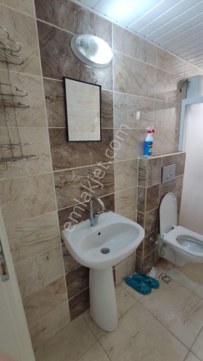 Ulusoy Cad. Balkonlu Full Eşyalı Geniş 1+1 - Görsel 17