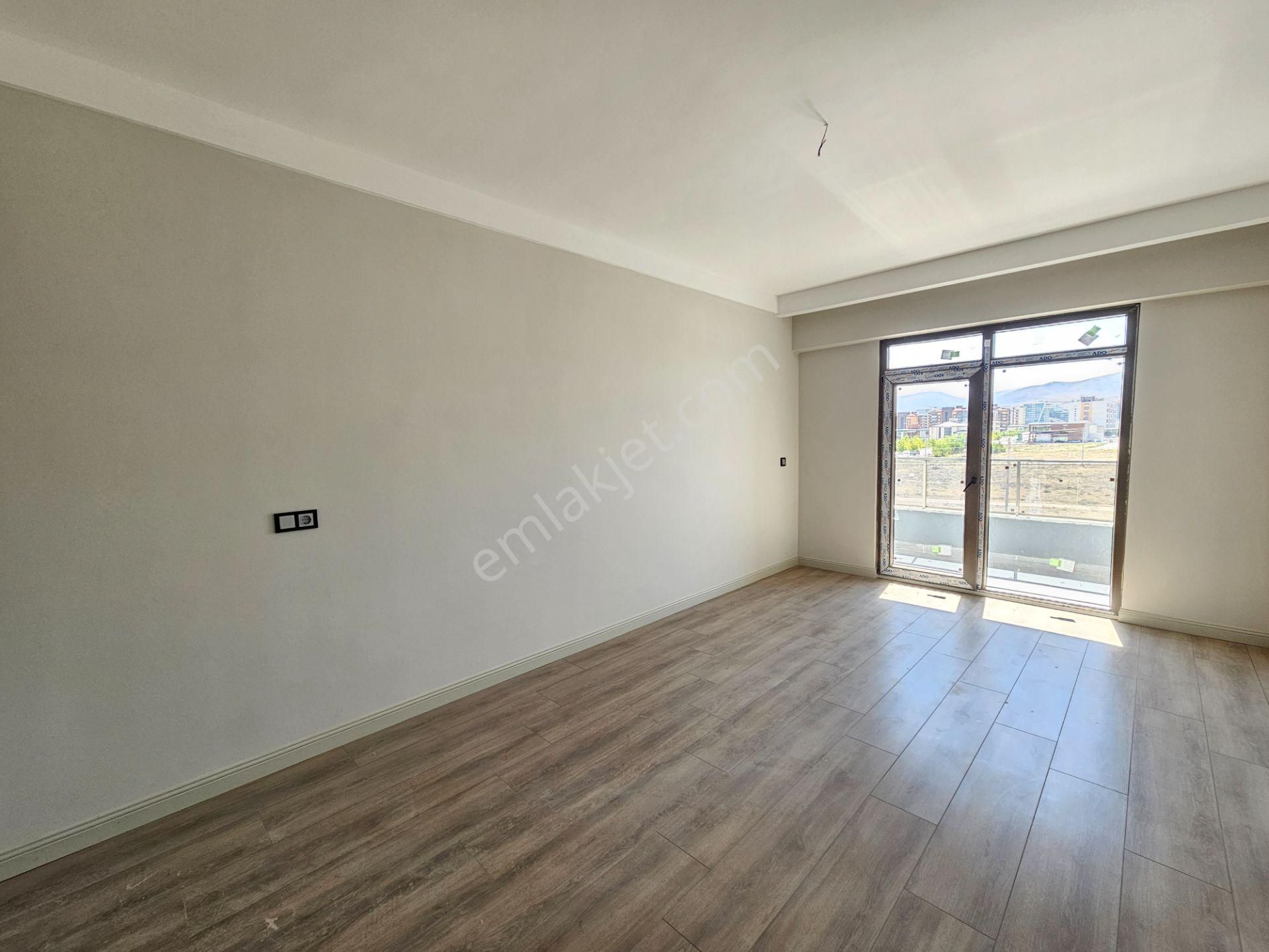 💫 Şafak Caddesine Yakın İşyapar Gayrimenkul’den Lüx Geniş 4+1 Satılık Sıfır Daireler 🔥 - Görsel 38