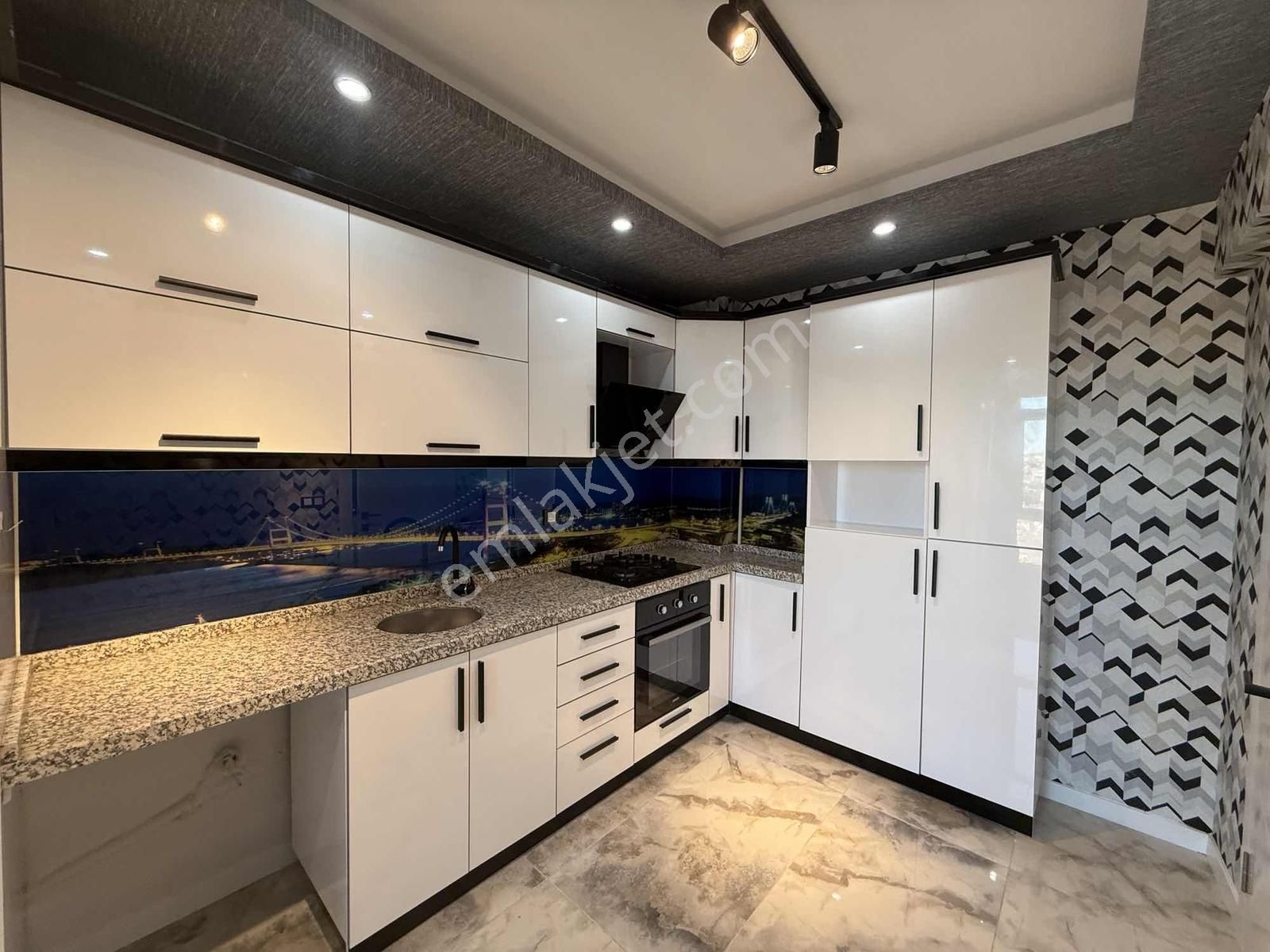 3+1,site İçerisinde,asansörlü,manzaralı,ful Yapılı,masrafsız,boş - Görsel 2