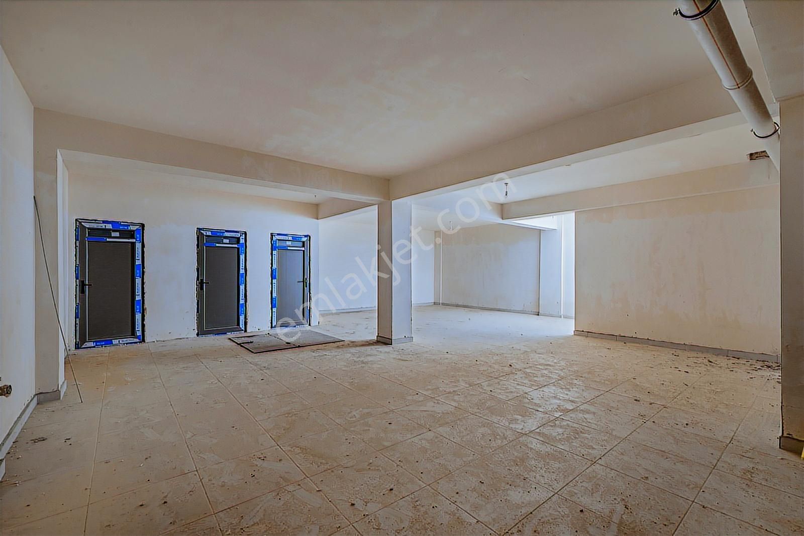 Altınova Antalya Caddesi Üzeri Kiralık 3 Katlı Sıfır Dükkan - Görsel 18