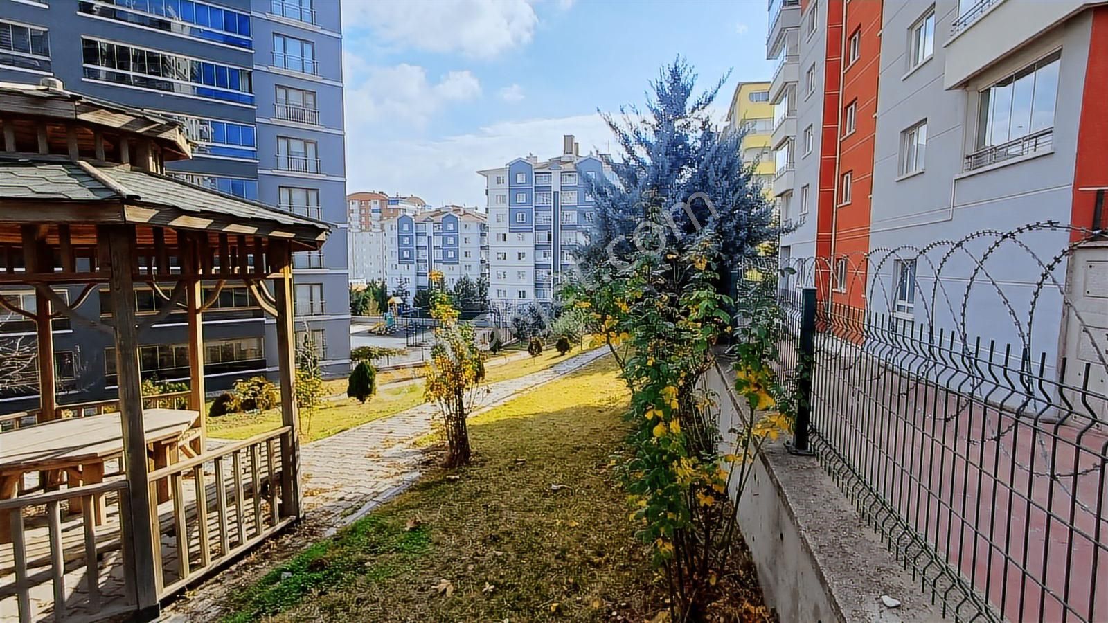 Etimesgut Ahi Mesut Mah. Satılık 4+1 Geniş 140 M² Ferah Daire - Görsel 26