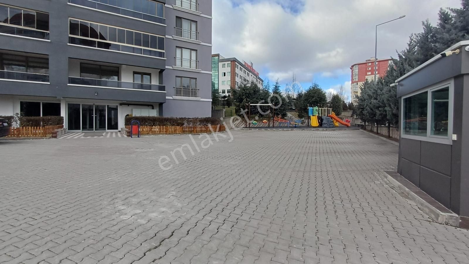 Etimesgut Ahi Mesut Mah. Satılık 4+1 Geniş 140 M² Ferah Daire - Görsel 8