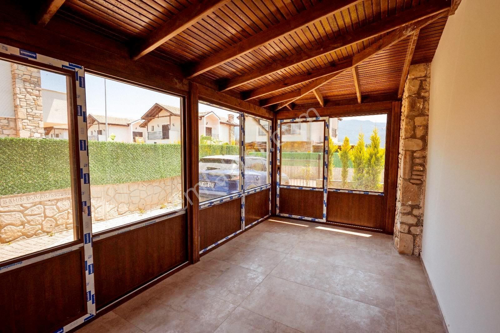 Kuşadası Caferli De Tek Müstakil Özel Havuzlu 3+1 Müstakil Villa - Görsel 14