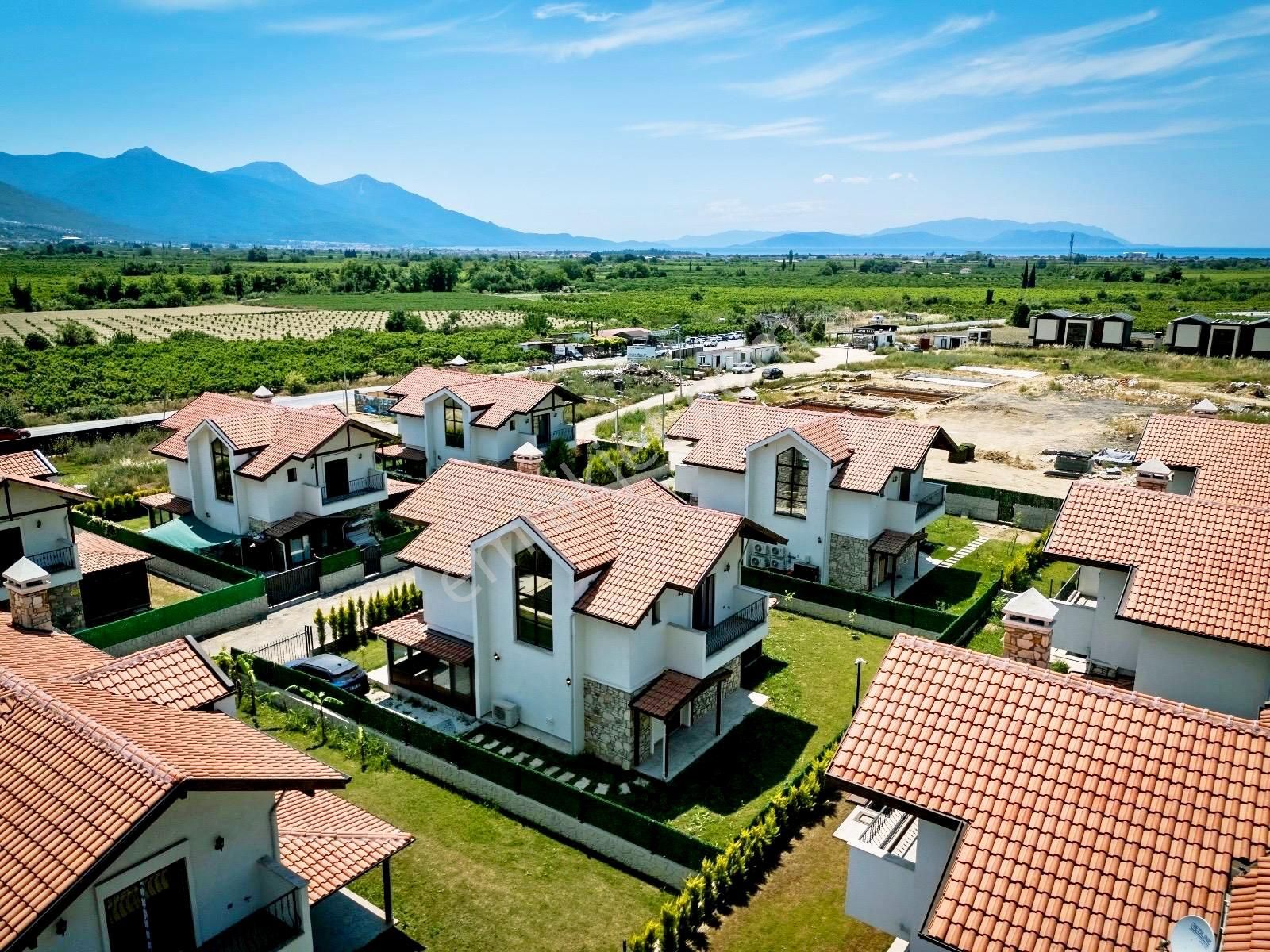 Kuşadası Caferli De Tek Müstakil Özel Havuzlu 3+1 Müstakil Villa - Görsel 10