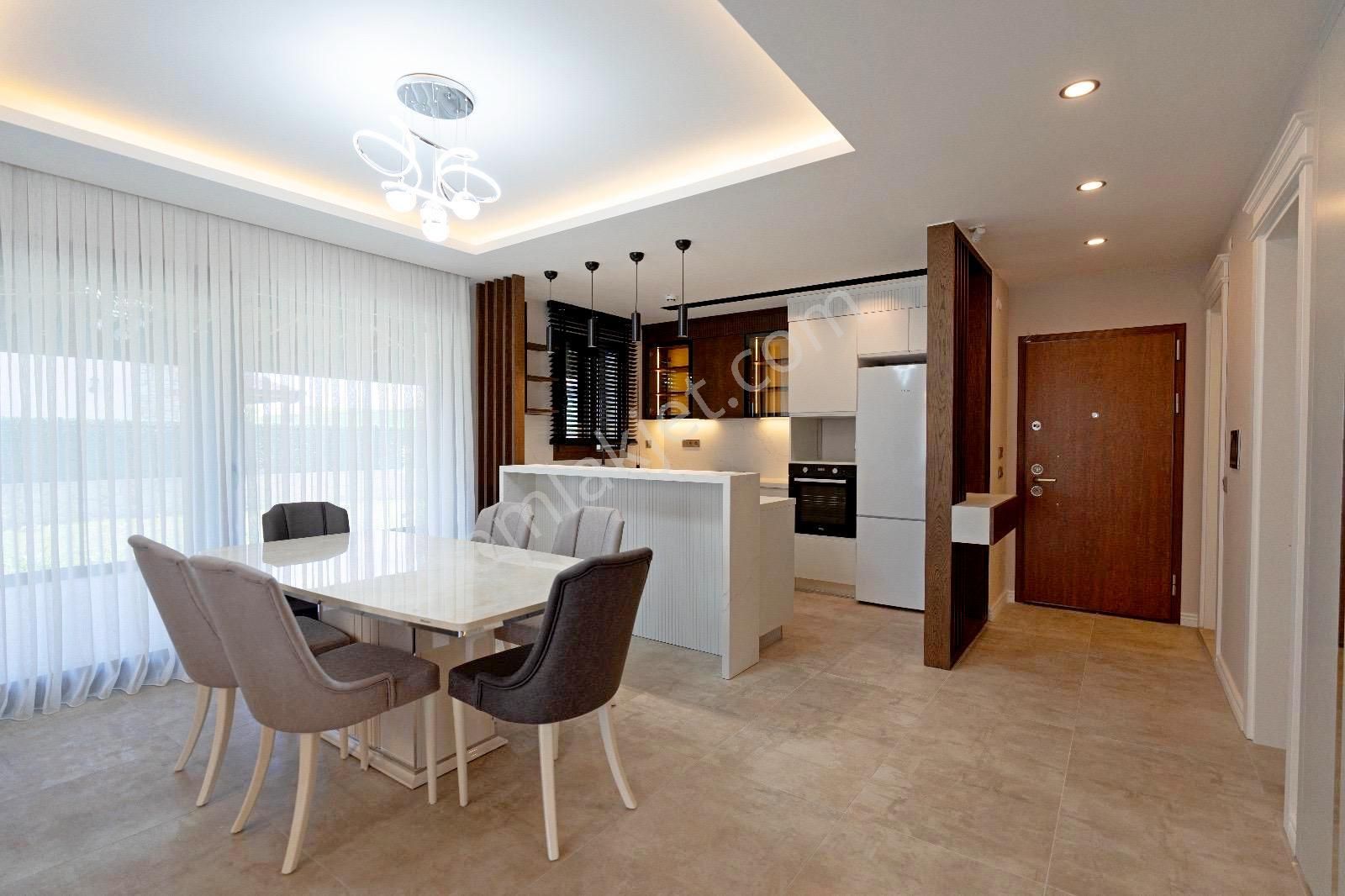 Kuşadası Caferli De Tek Müstakil Özel Havuzlu 3+1 Müstakil Villa - Görsel 28