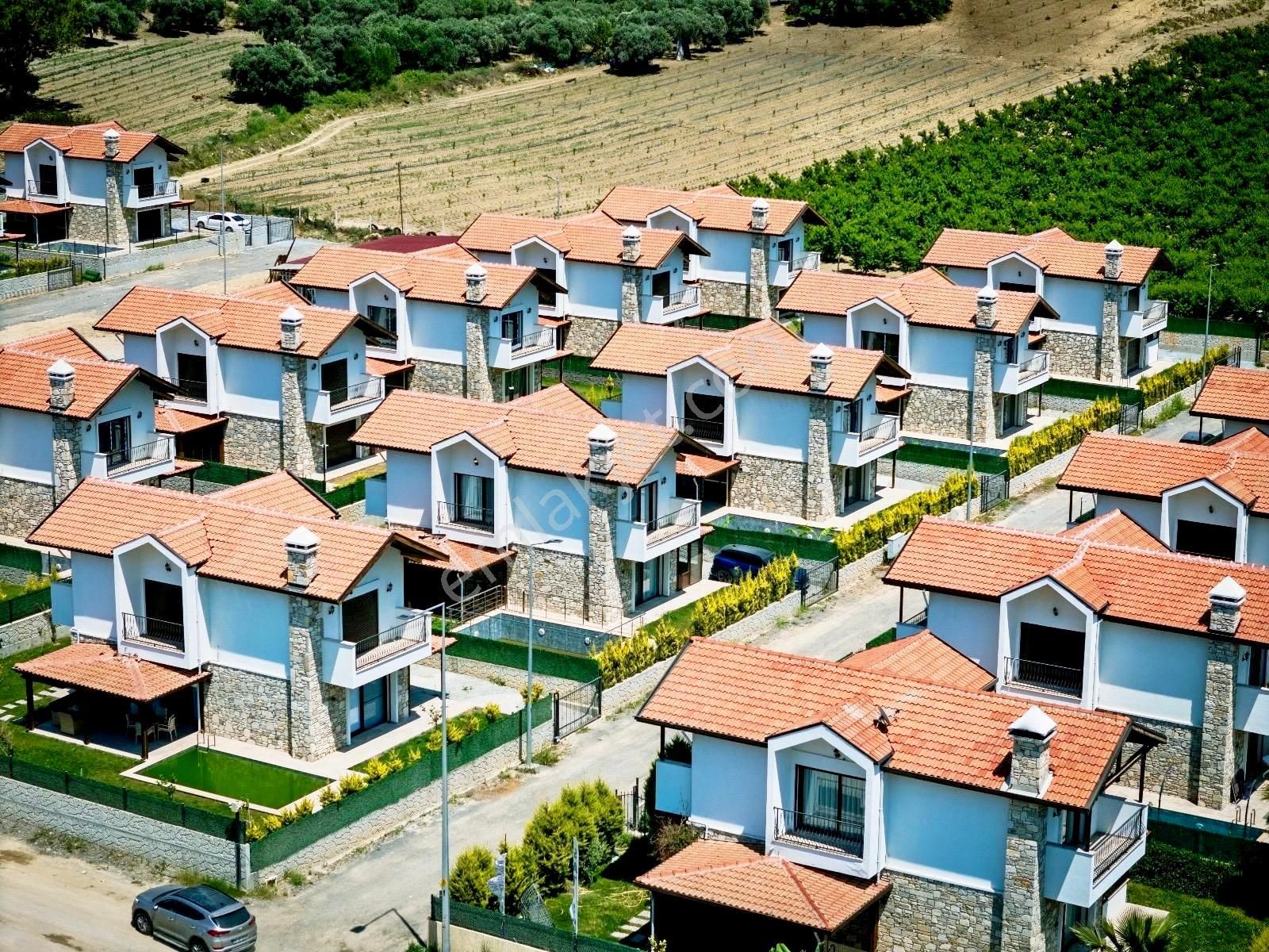 Kuşadası Caferli De Tek Müstakil Özel Havuzlu 3+1 Müstakil Villa - Görsel 4