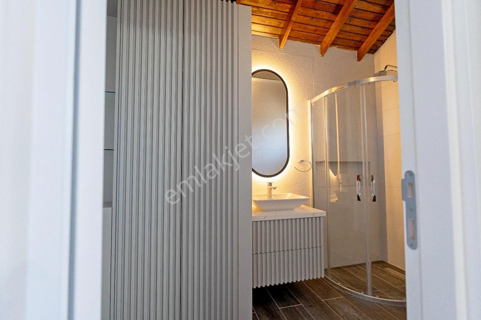 Kuşadası Caferli De Tek Müstakil Özel Havuzlu 3+1 Müstakil Villa - Görsel 32