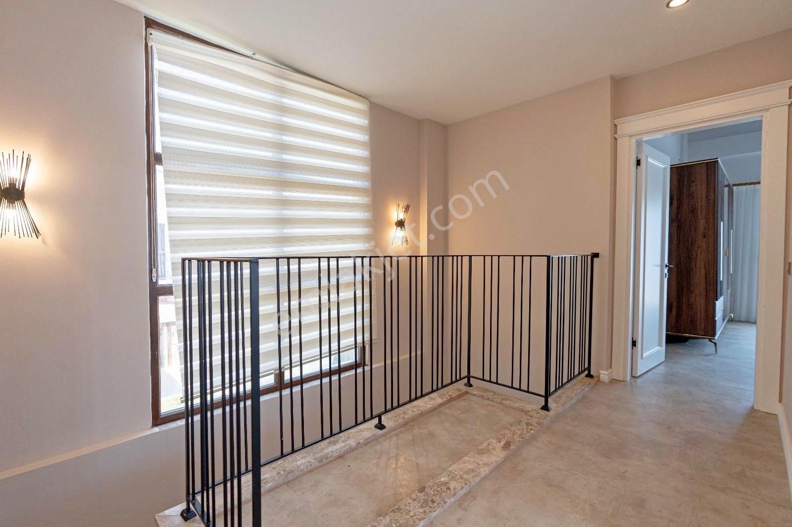 Kuşadası Caferli De Tek Müstakil Özel Havuzlu 3+1 Müstakil Villa - Görsel 30