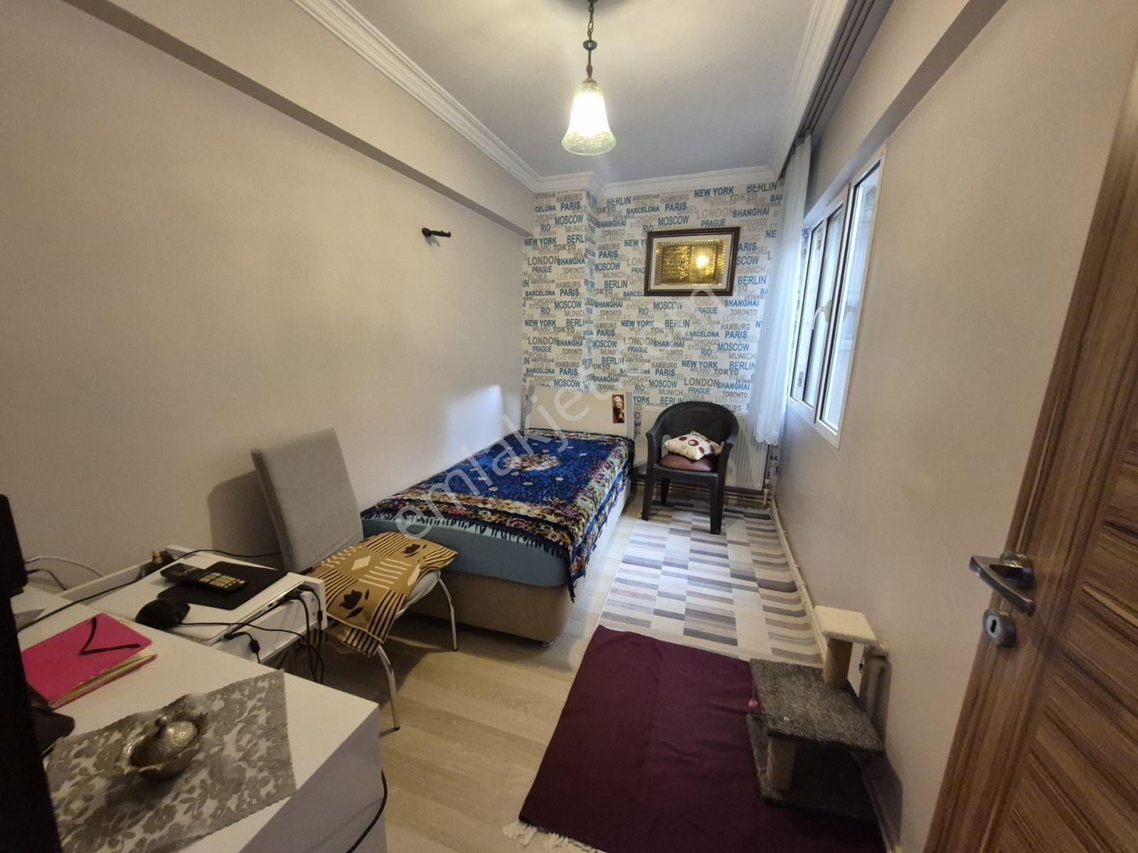 Yeşilyurt Polat Caddesi Üzerinde Asansörlü 3+1 Daire - Görsel 4
