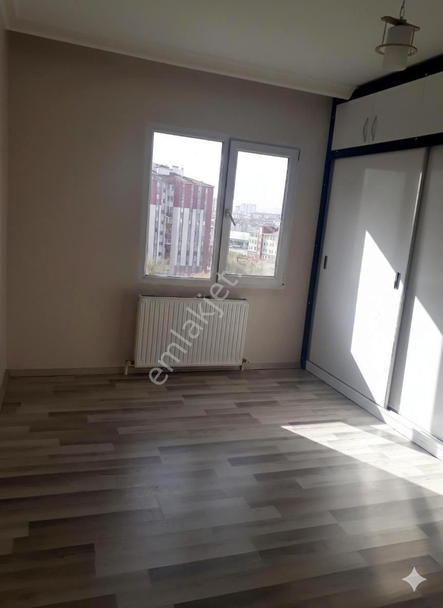 Emre Emlak'ta Ulubatlı Hasan'da Site İçi Asansörlü Arakat Kiralık Daire - Görsel 12