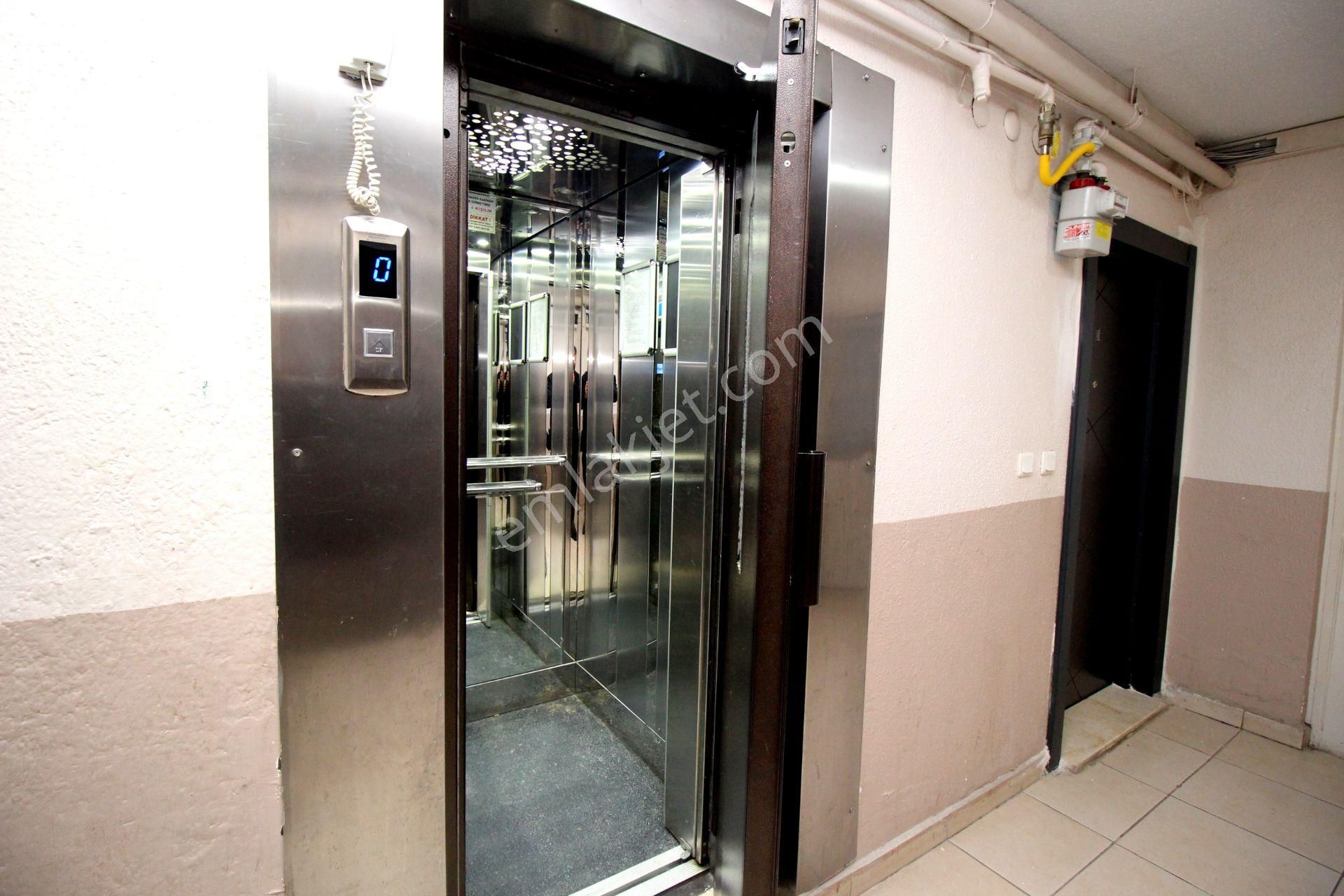 Emre Emlak'ta Ulubatlı Hasan'da Site İçi Asansörlü Arakat Kiralık Daire - Görsel 19