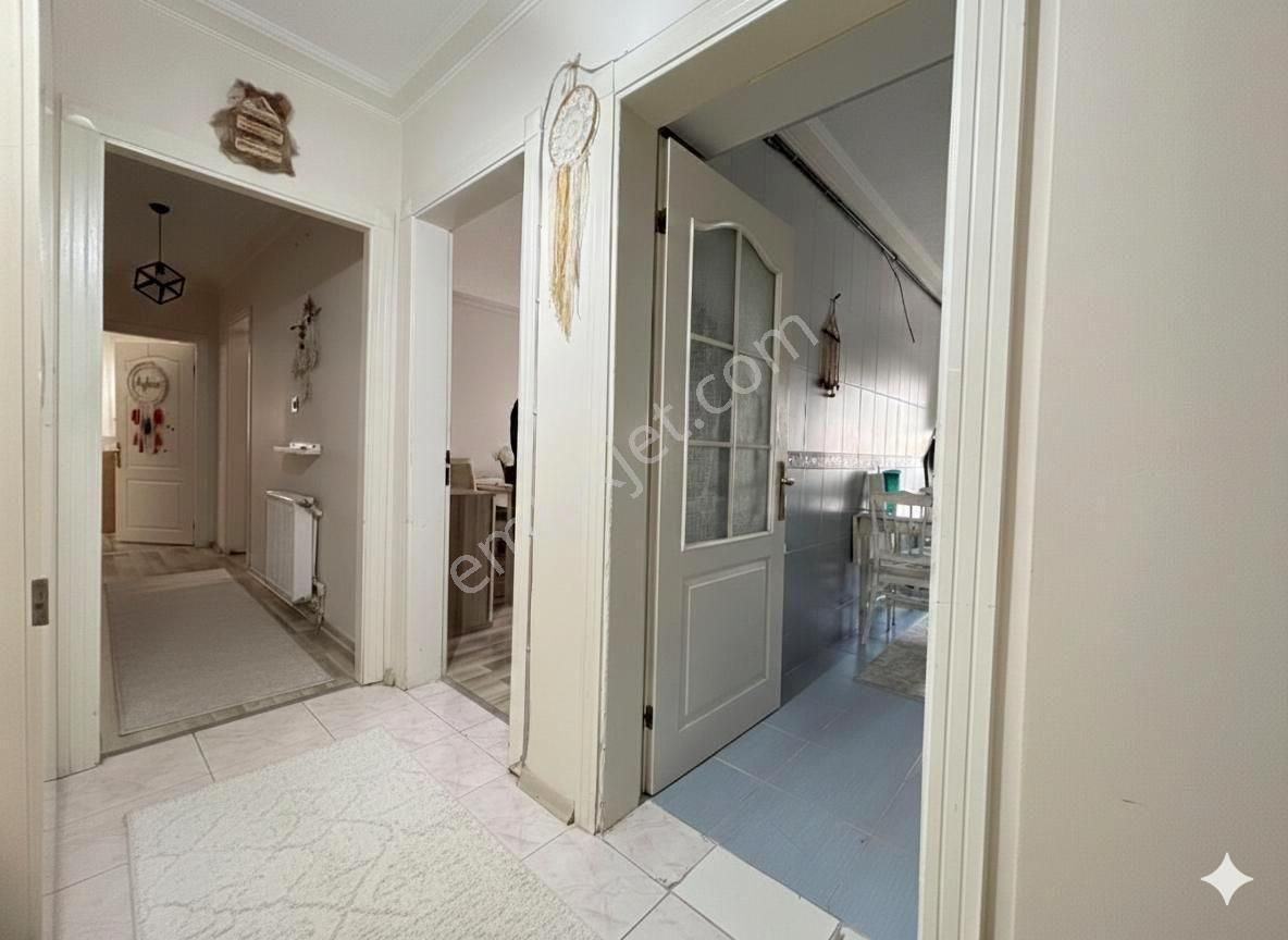 Emre Emlak'ta Ulubatlı Hasan'da Site İçi Asansörlü Arakat Kiralık Daire - Görsel 15