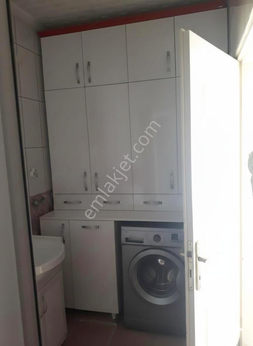 Emre Emlak'ta Ulubatlı Hasan'da Site İçi Asansörlü Arakat Kiralık Daire - Görsel 10