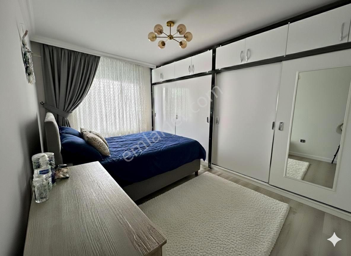 Emre Emlak'ta Ulubatlı Hasan'da Site İçi Asansörlü Arakat Kiralık Daire - Görsel 6