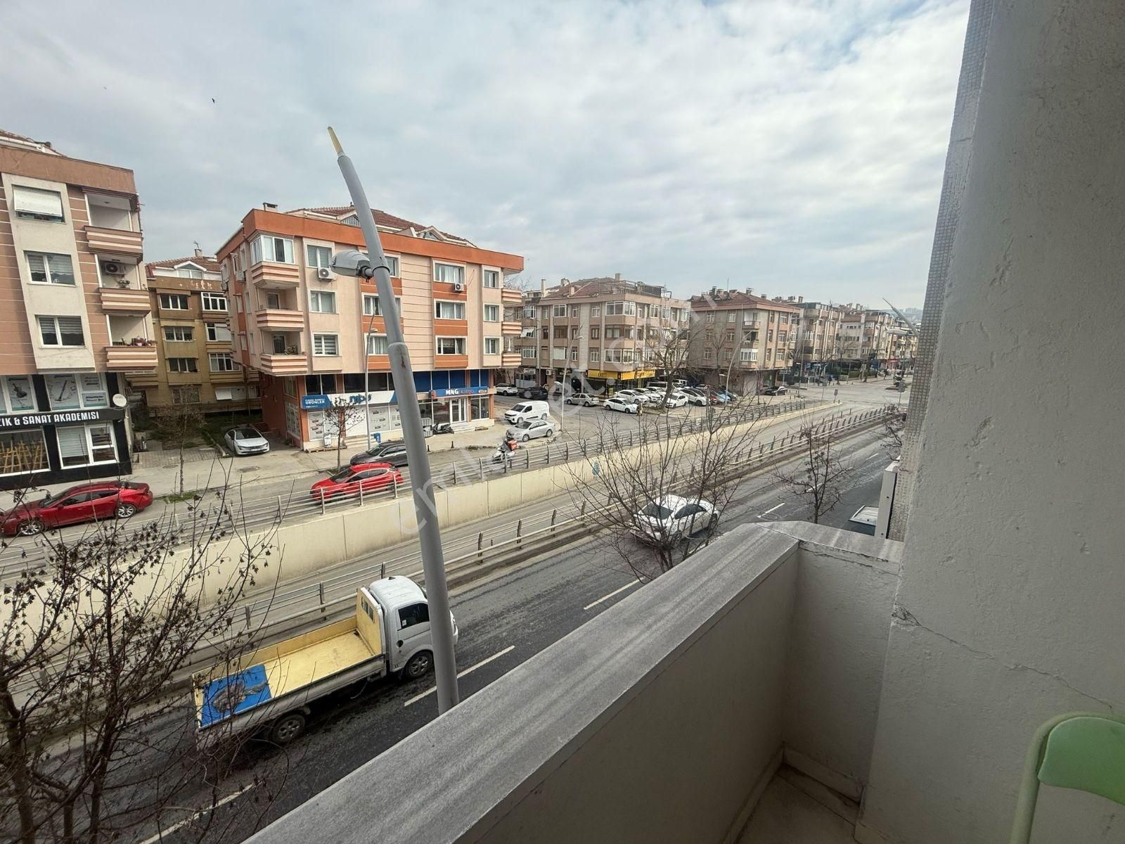 Büyükçekmece Fatih Mahallesi Cengiz. Opel Cad 3+1 160m2 - Görsel 11