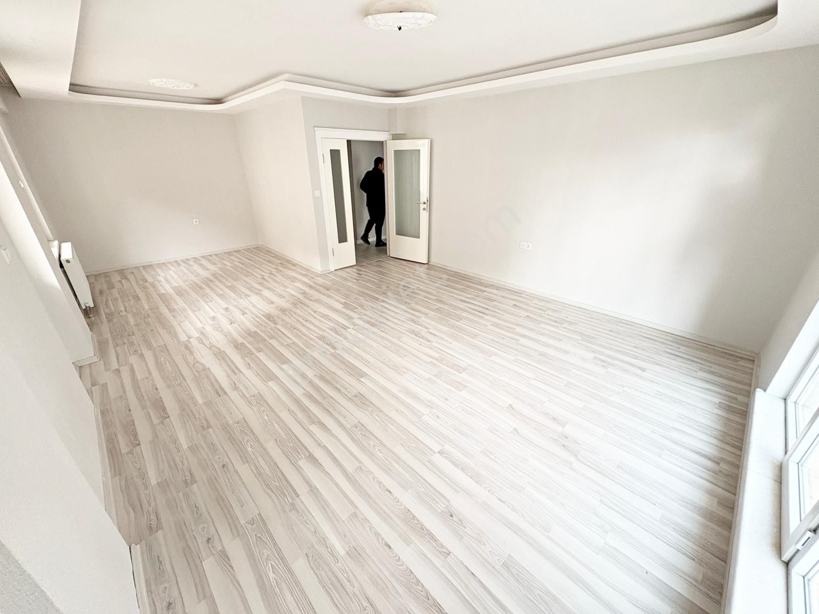 4+1 Katta Tek Daire Etlik Bulvar Paraleli Toplu Taşıma Yakını - Görsel 11