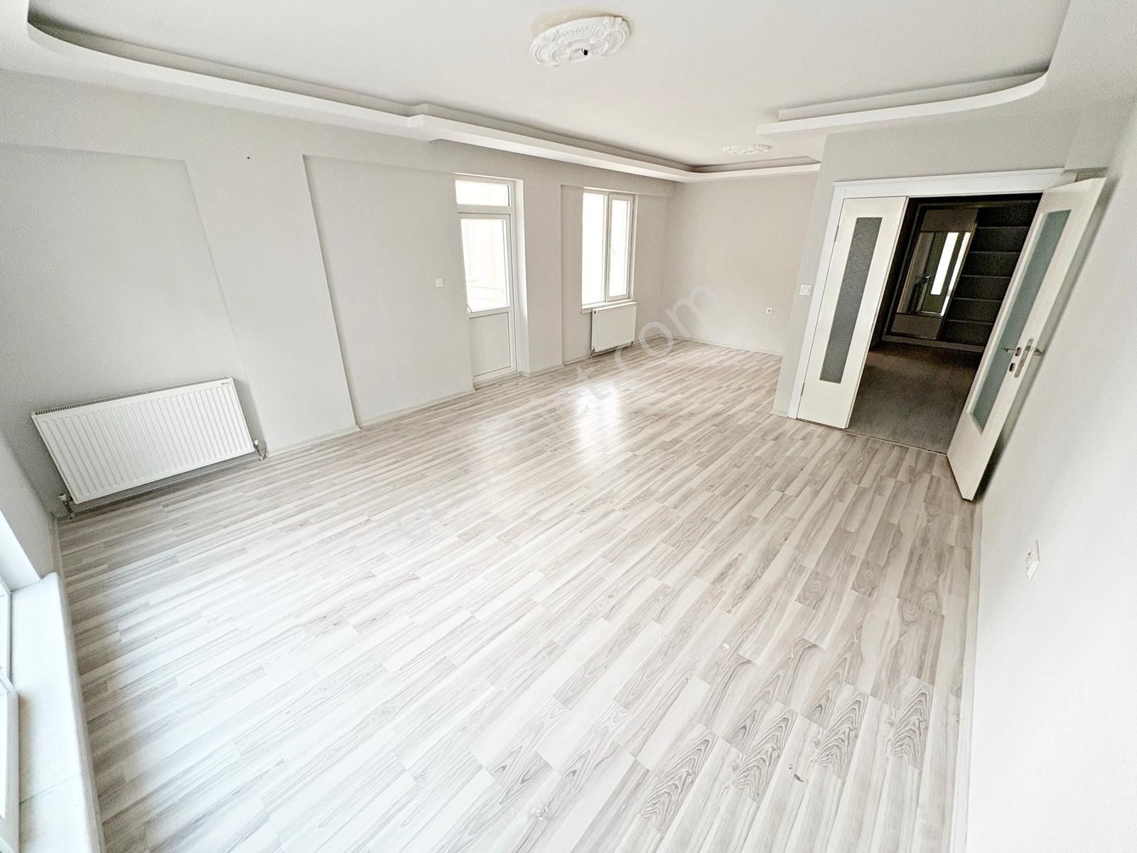 4+1 Katta Tek Daire Etlik Bulvar Paraleli Toplu Taşıma Yakını - Görsel 12