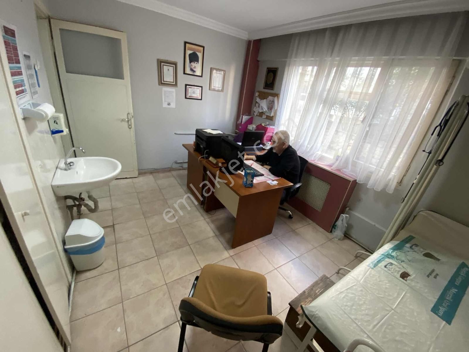 İzmir İnönü Cad. Üzeri Poligon Metro Yanı 3+1 Asm Kiracılı Daire - Görsel 15