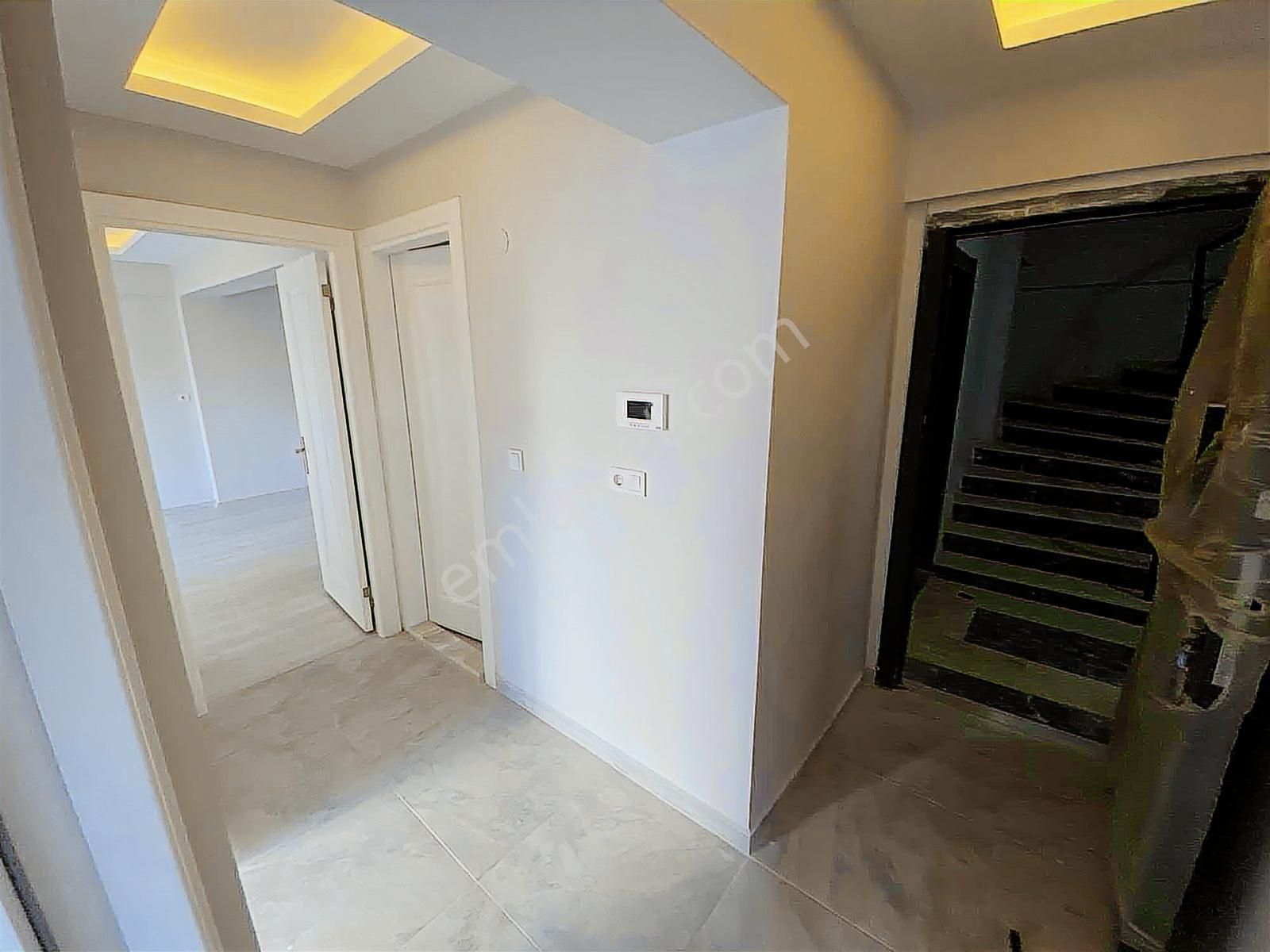 Bozyaka Cadde Yakınında Sıfır 2+1 Asansörlü Otoparklı Daire - Görsel 3