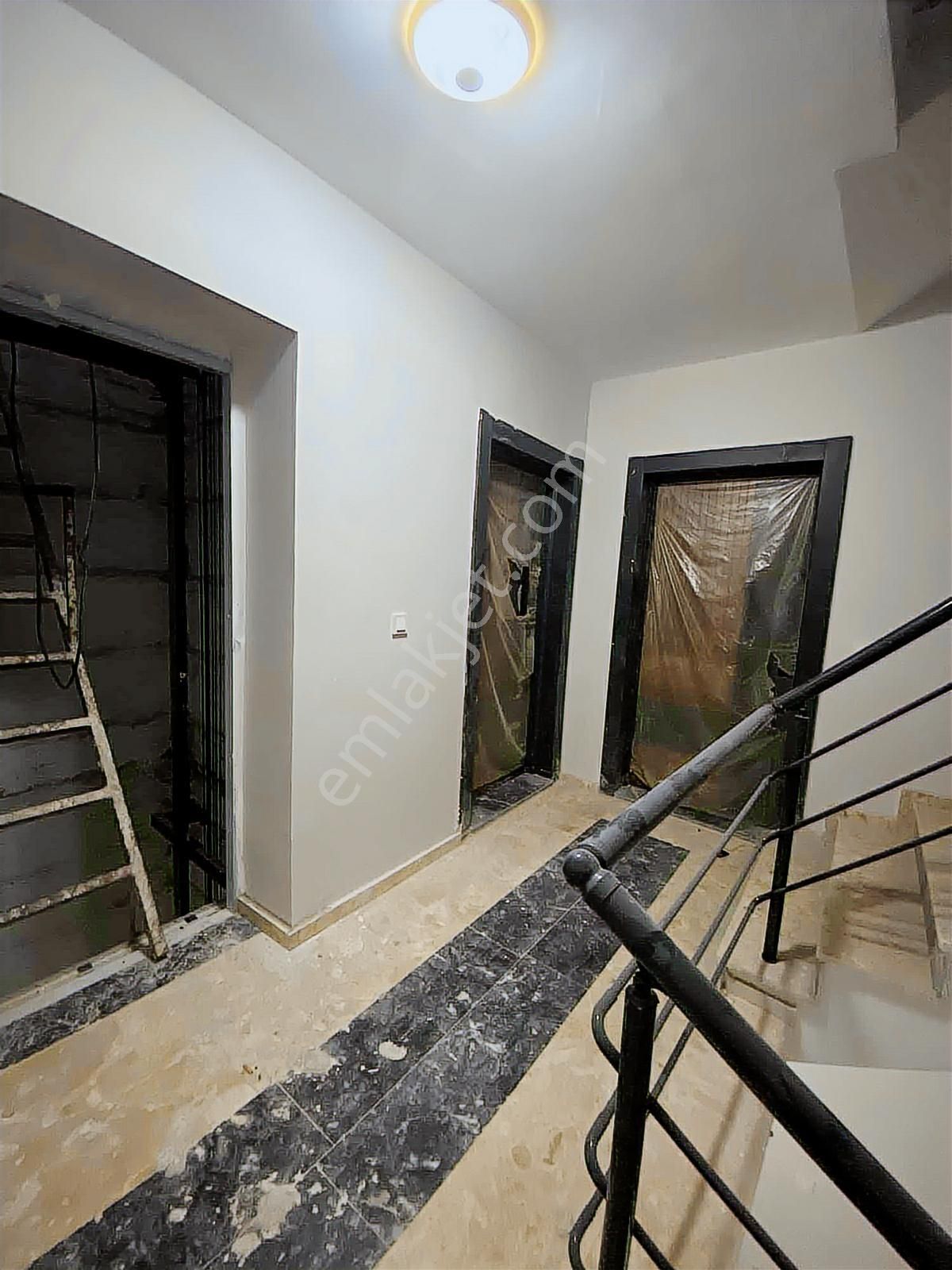 Bozyaka Cadde Yakınında Sıfır 2+1 Asansörlü Otoparklı Daire - Görsel 12
