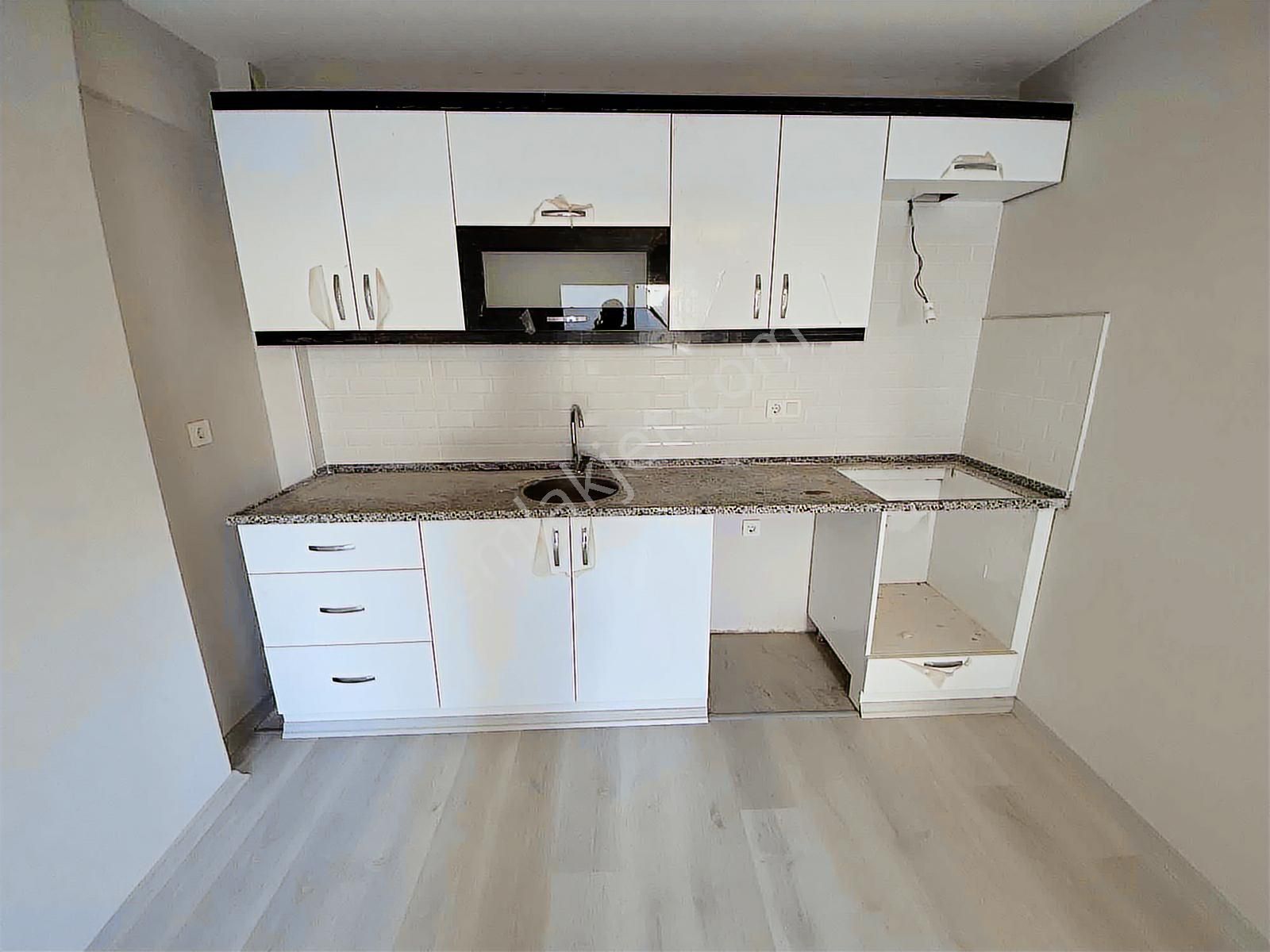 Bozyaka Cadde Yakınında Sıfır 2+1 Asansörlü Otoparklı Daire - Görsel 6