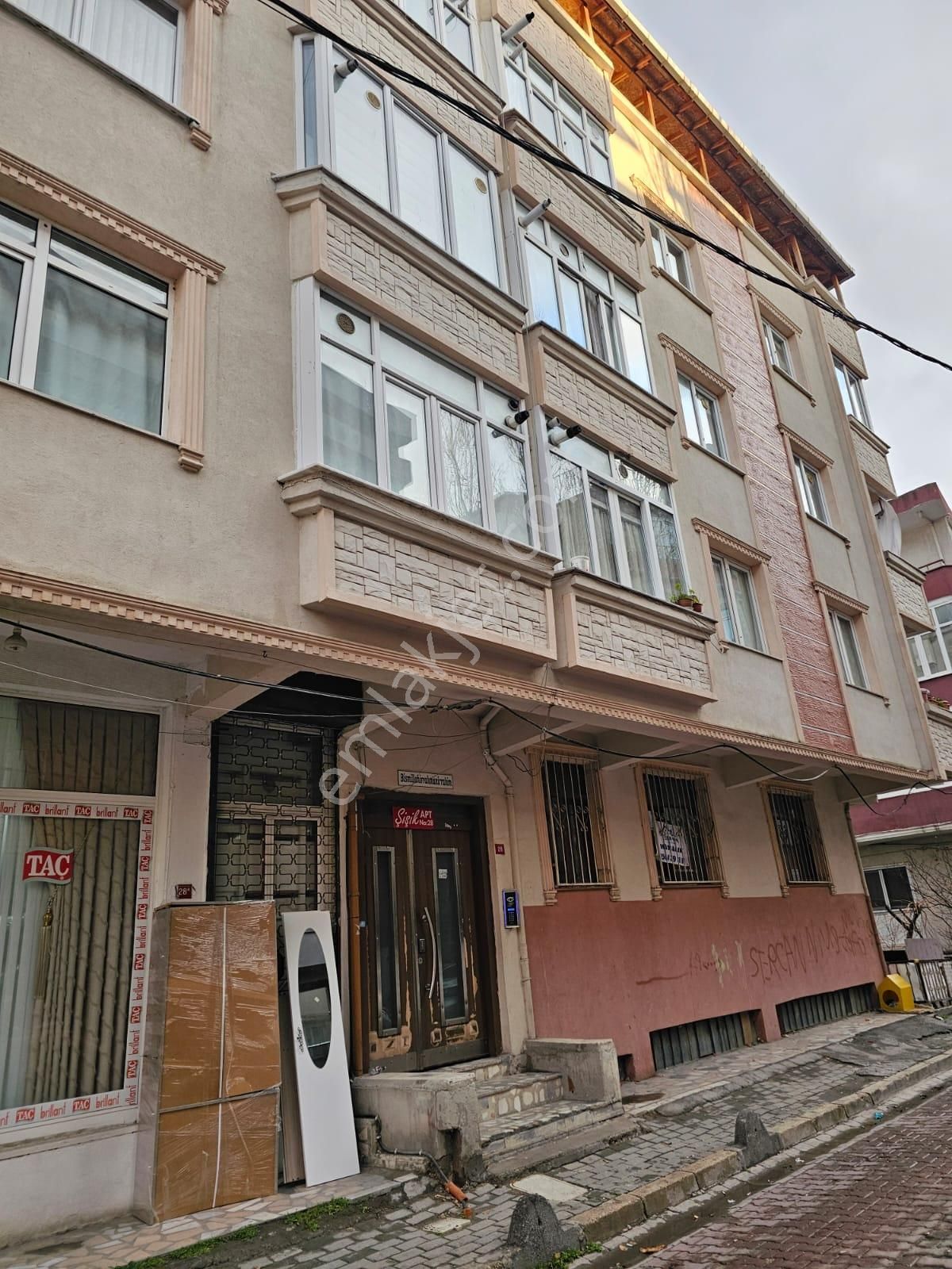 Avcılar Gümüşpala 'da Kiralık 2+1 Daire