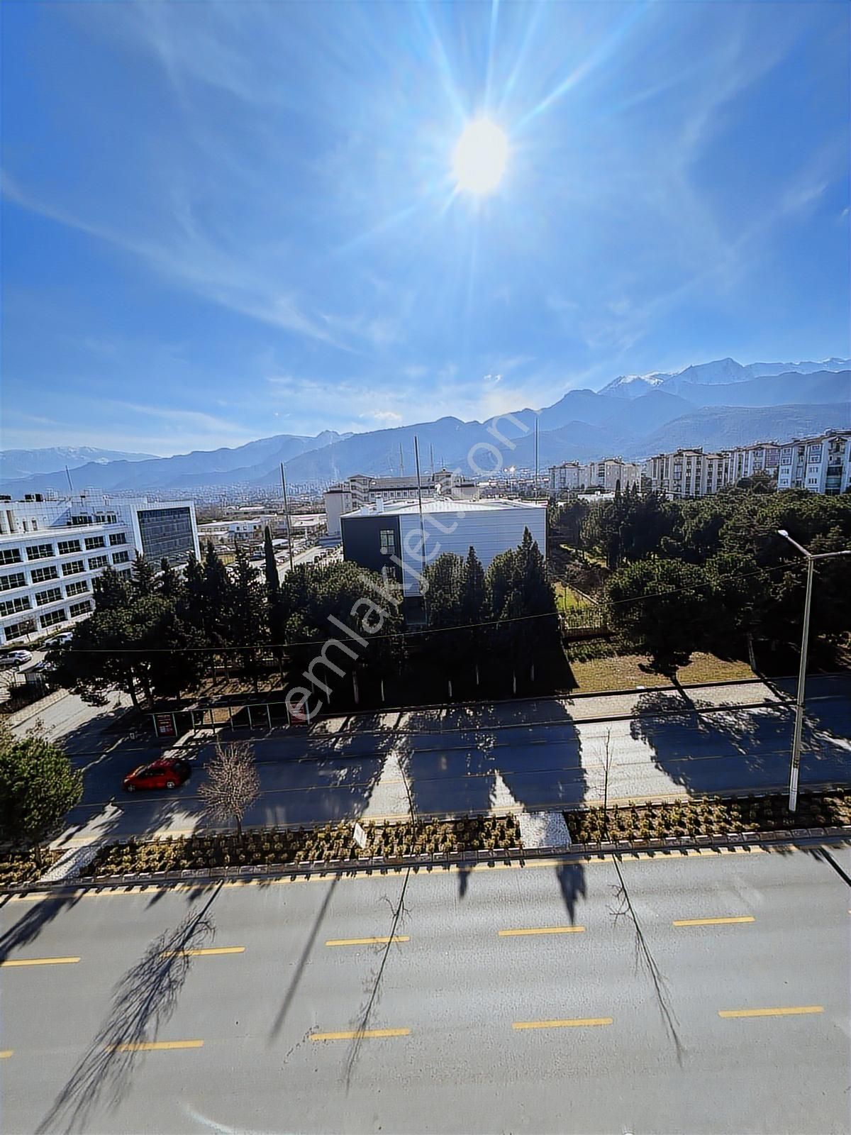 Kaan Emlaktan Adliye Ve Sgk Karşısı Lüks Apart Ve Ofisler