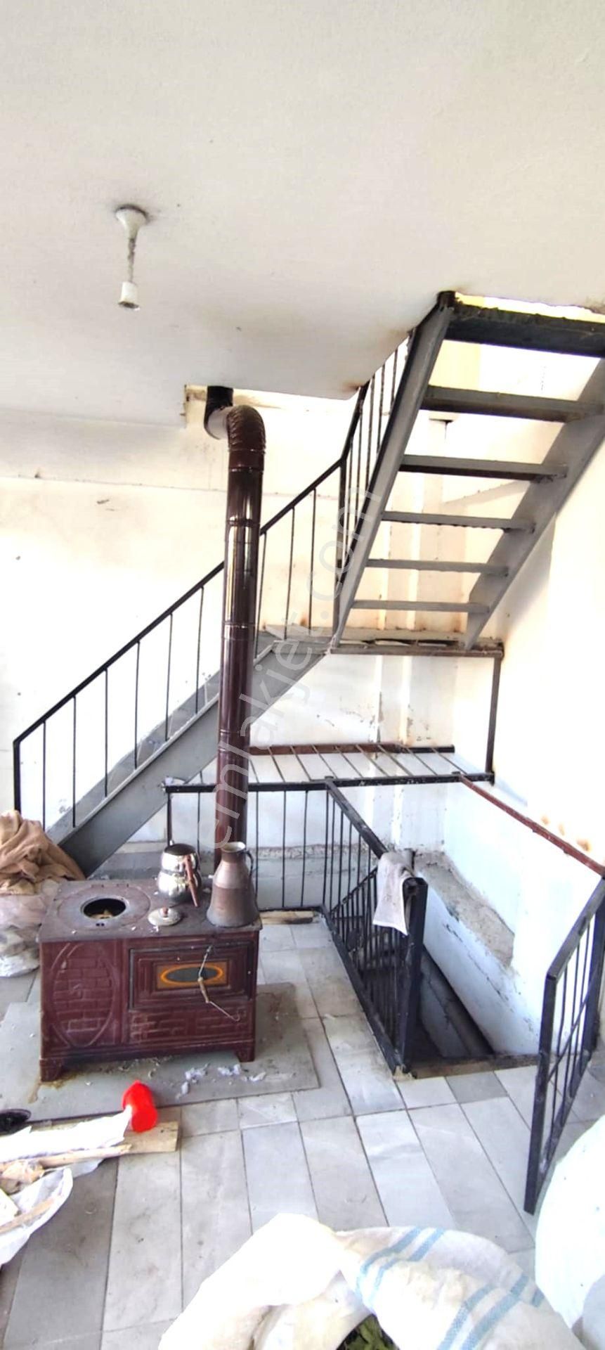 İlbadı Mahallesinde Cadde Üzerinde Bodrum+2 Kat Toplam 240 M2 İş Yeri 4.950.000 Tl - Görsel 4